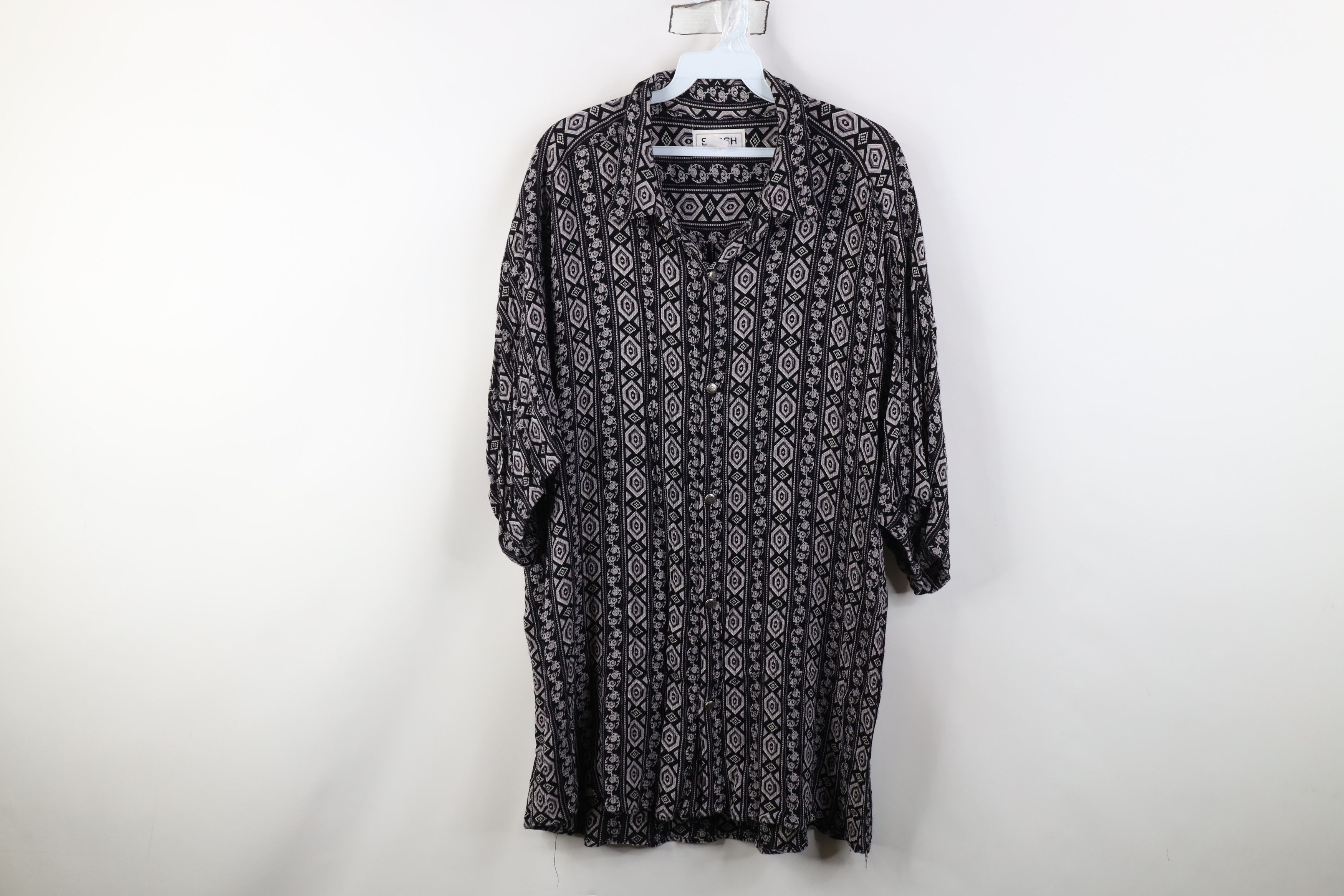 Vintage Vintage 90s Streetwear Knit Flower Geometric Button Shirt US Size US XL / EU 56 / 4 - 1 Thumbnail