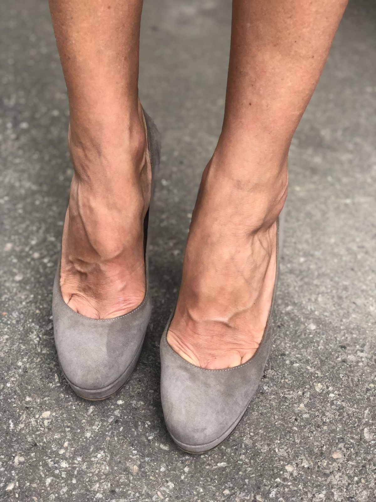 Gianvito Rossi Gianvito Rossi Women's Taupe Suede Heels Size US 8 / IT 38 - 2 Thumbnail