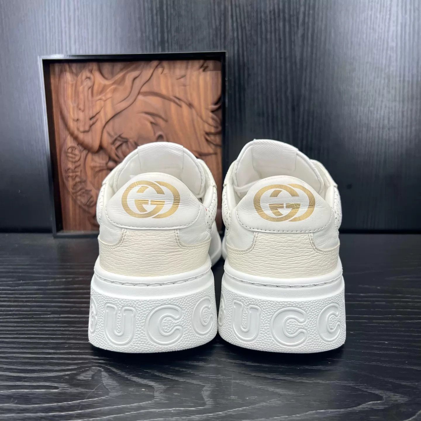 Gucci Gucci Women's White & Gray Cookie Sneaker Near Mint Size 38 Size US 7.5 / IT 37.5 - 4 Thumbnail