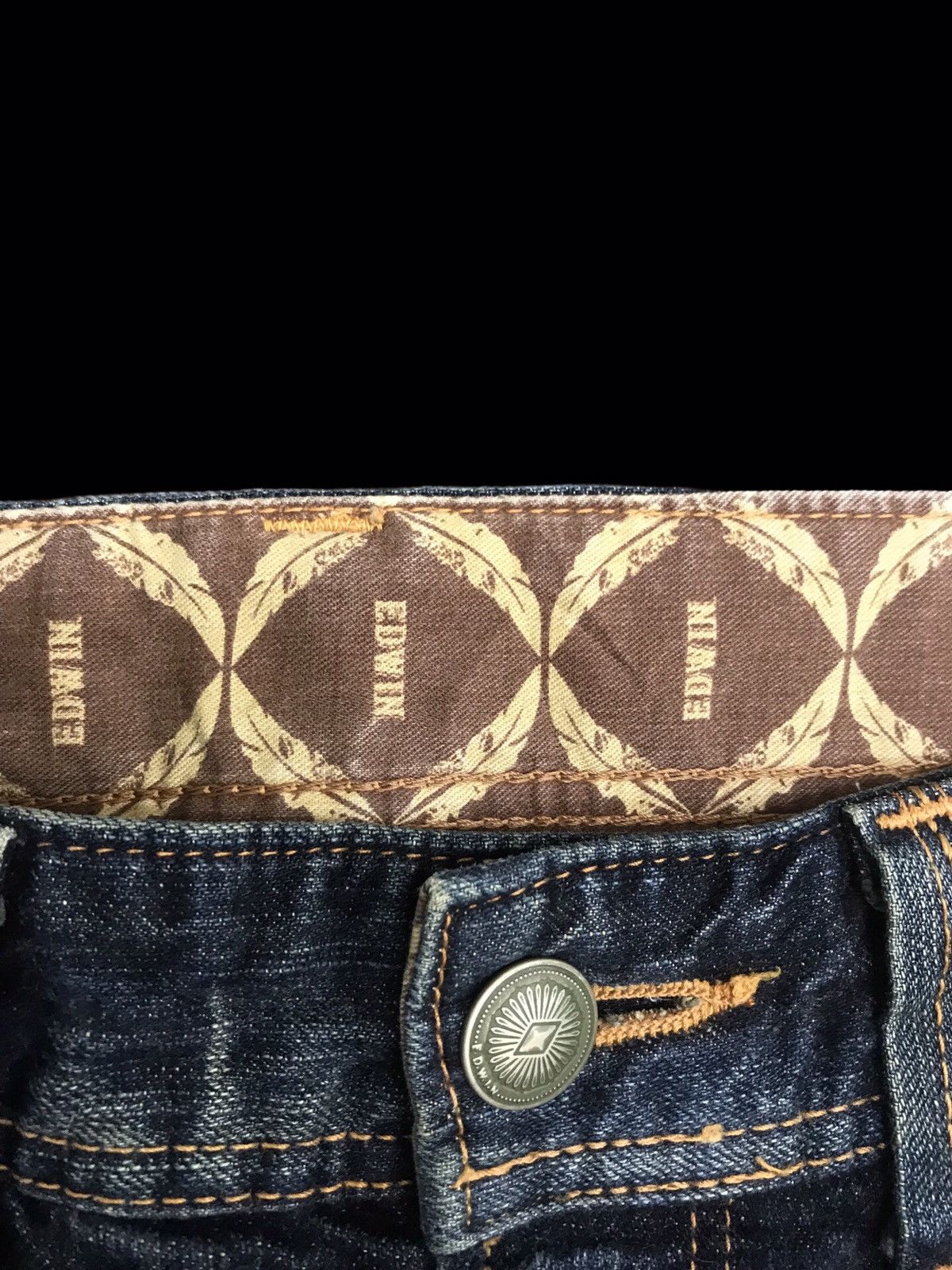 Edwin 💥FLARE💥SICK BUFFALO HEAD EDWIN FLARE DISTRESSED DENIM F203 Size US 33 - 8 Thumbnail