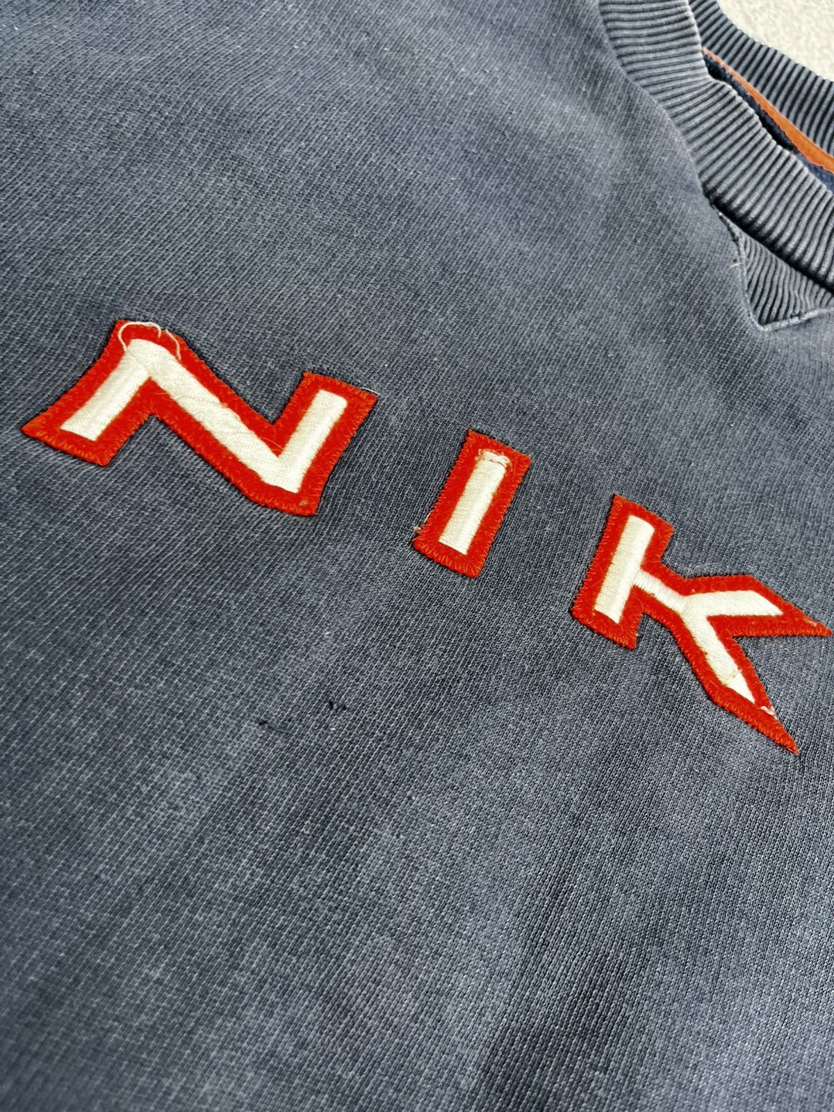 Nike Vintage Nike Jumper Sweater Navy Blue Embroidered Spell Out Size US M / EU 48-50 / 2 - 5 Thumbnail