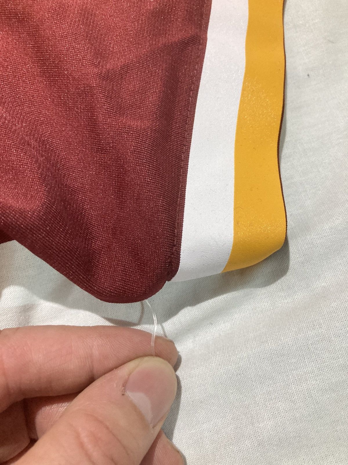 Nike Adrian Peterson Washington Redskins Jersey, size Youth XL Size US M / EU 48-50 / 2 - 6 Thumbnail