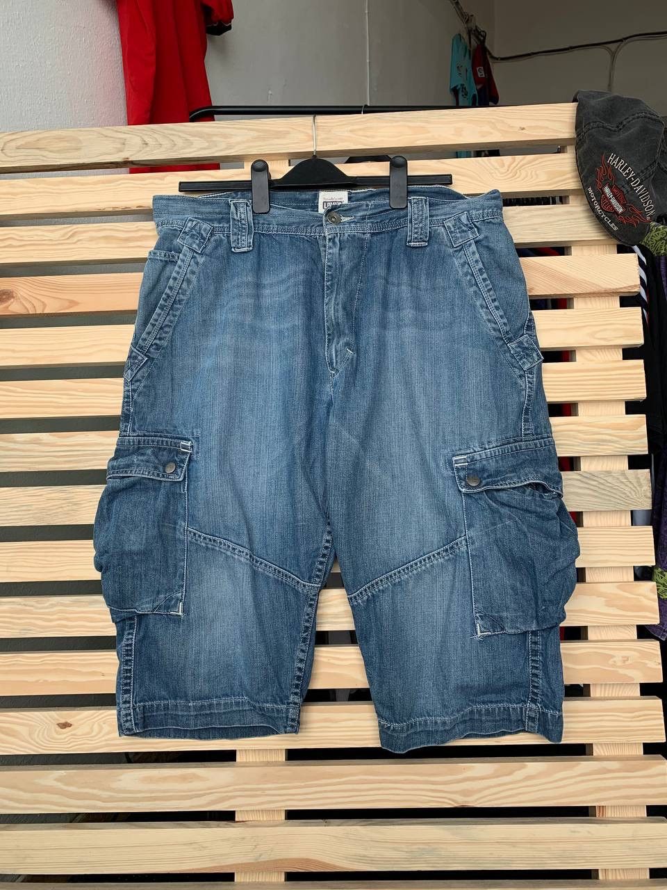 Levi's × Vintage Levis Cargo Shorts Denim Distressed Rap Sk8 Baggy Size US 34 / EU 50 - 1 Thumbnail