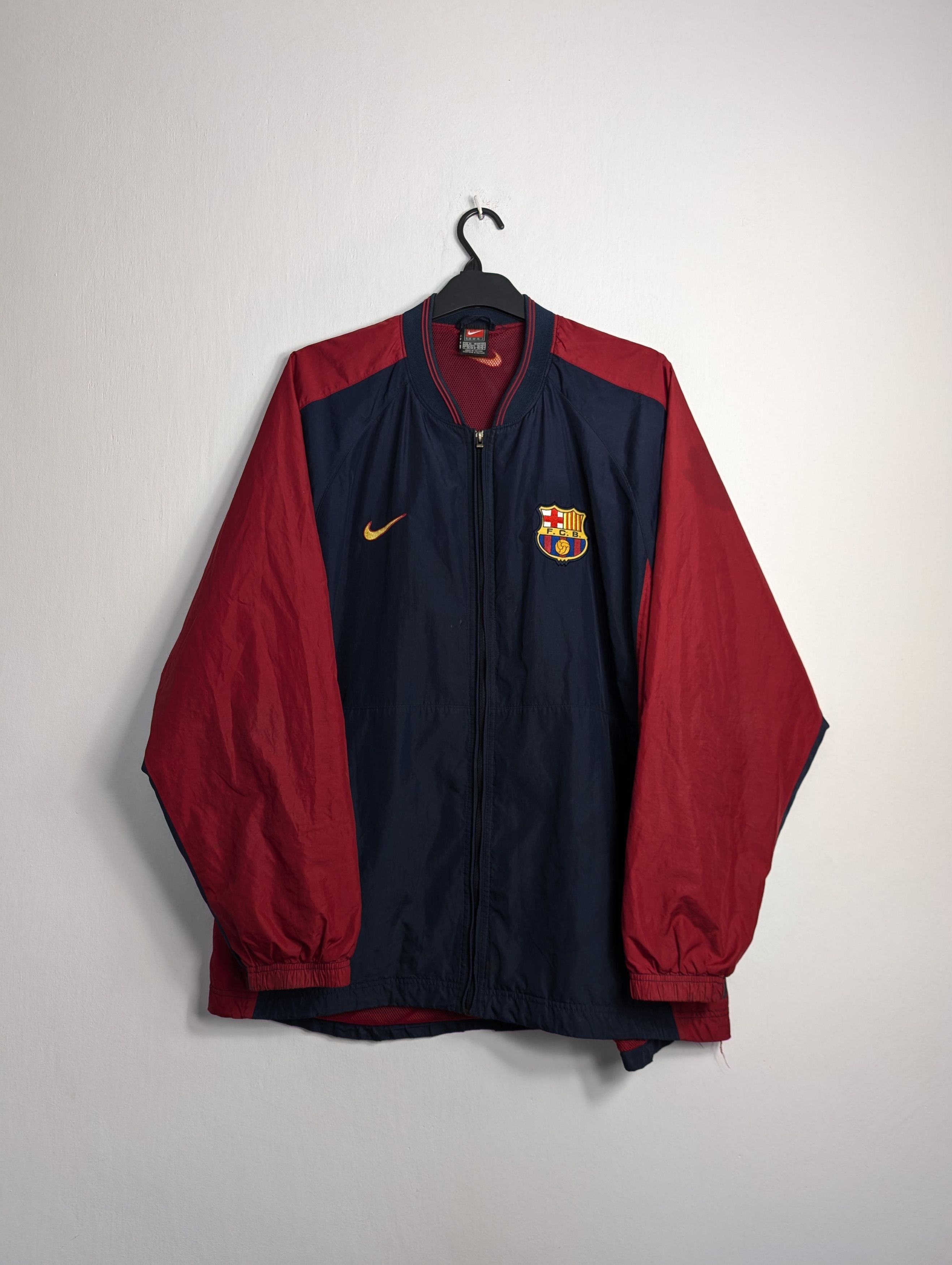 Nike Vintage Nike FC Barcelona Jacket XL Baggy Y2K Retro 90s Size US XL / EU 56 / 4 - 1 Thumbnail