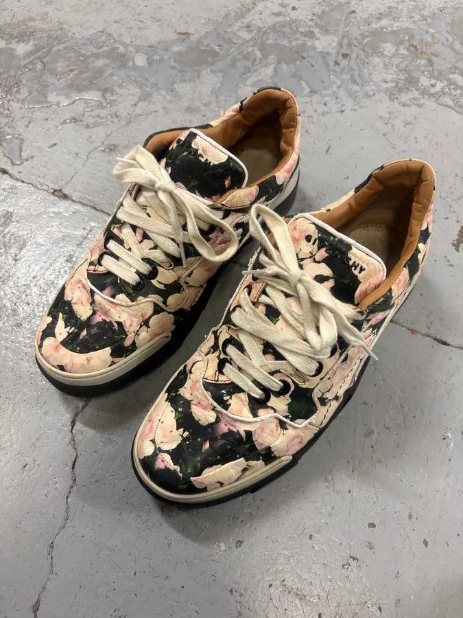 Givenchy 2010s Givenchy Tyson Floral Sneakers by Riccardo Tisci Size US 11 / EU 44 - 3 Thumbnail