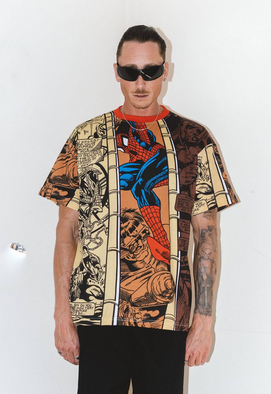 90s collectible Marvel Comics Spiderman all-over Print Tee