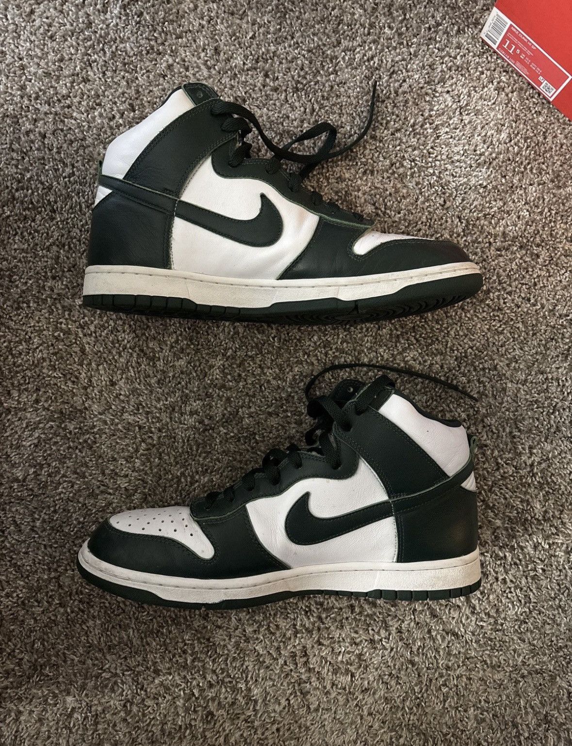 Nike Nike Michigan State Spartan Dunks Size US 11.5 / EU 44-45 - 2 Thumbnail