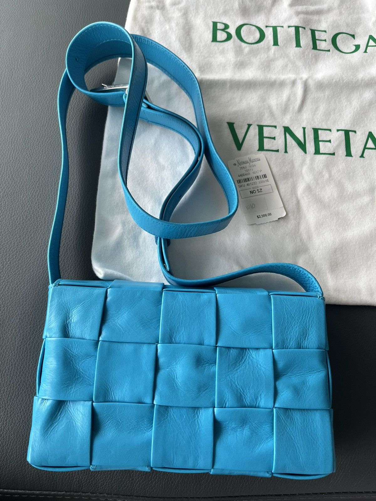 Bottega Veneta $3k value Super Runway Brand New Cassette Bag Waxed Leather Size ONE SIZE - 15 Thumbnail