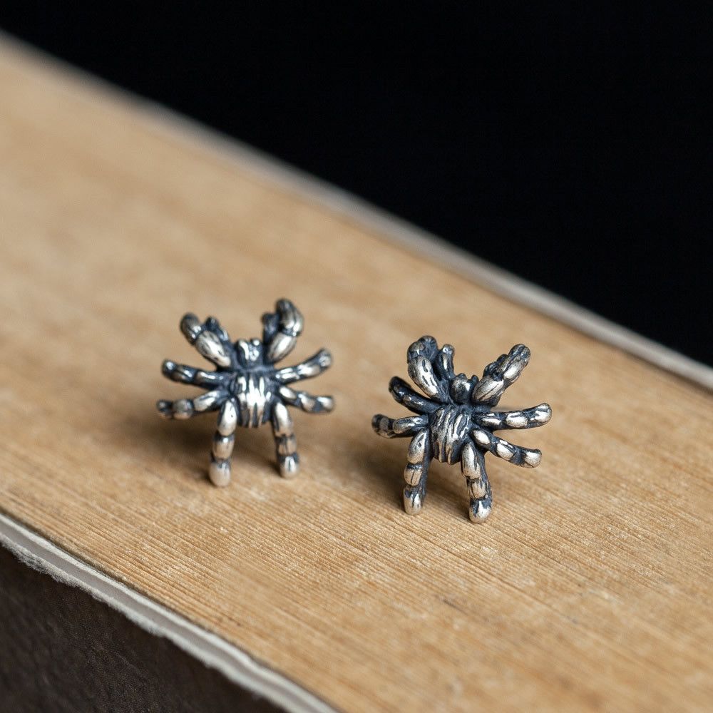 Jewelry 925 Silver Spider Modern Earrings One Pairs Chrome Jewelry Size ONE SIZE - 1 Thumbnail