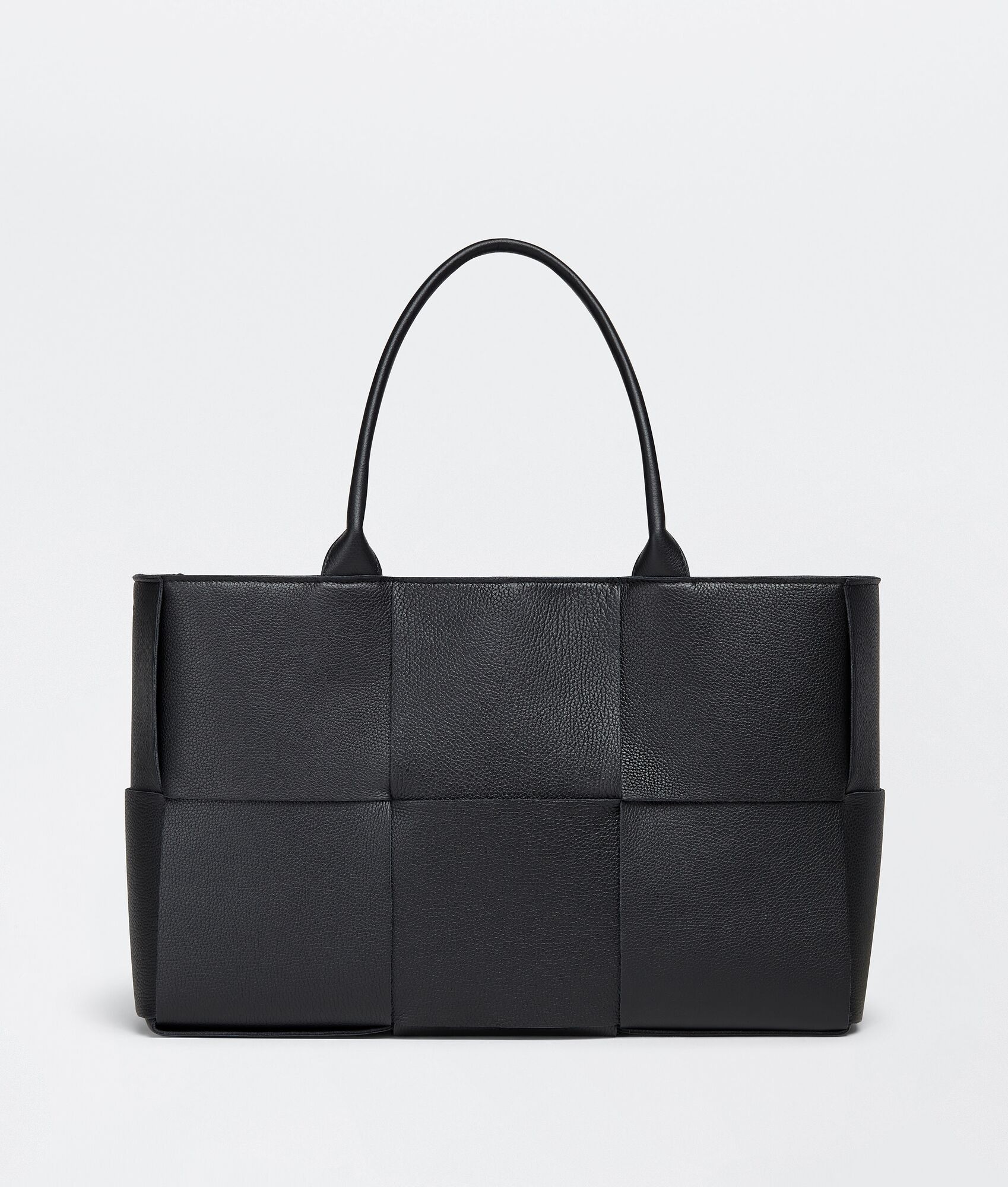 Bottega Veneta o1n1vont0325 Size: OS / Arco Tote Bag in Black Size ONE SIZE - 1 Thumbnail
