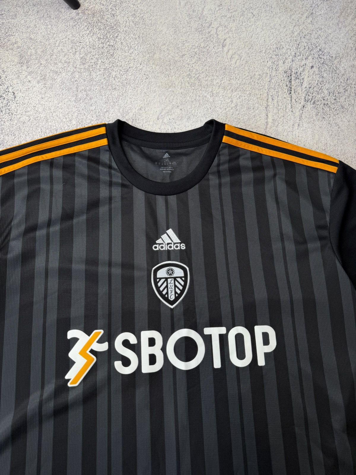 Adidas Adidas Leeds United Away Shirt 2021 Grey Short Sleeves Size US XXL / EU 58 / 5 - 5 Thumbnail