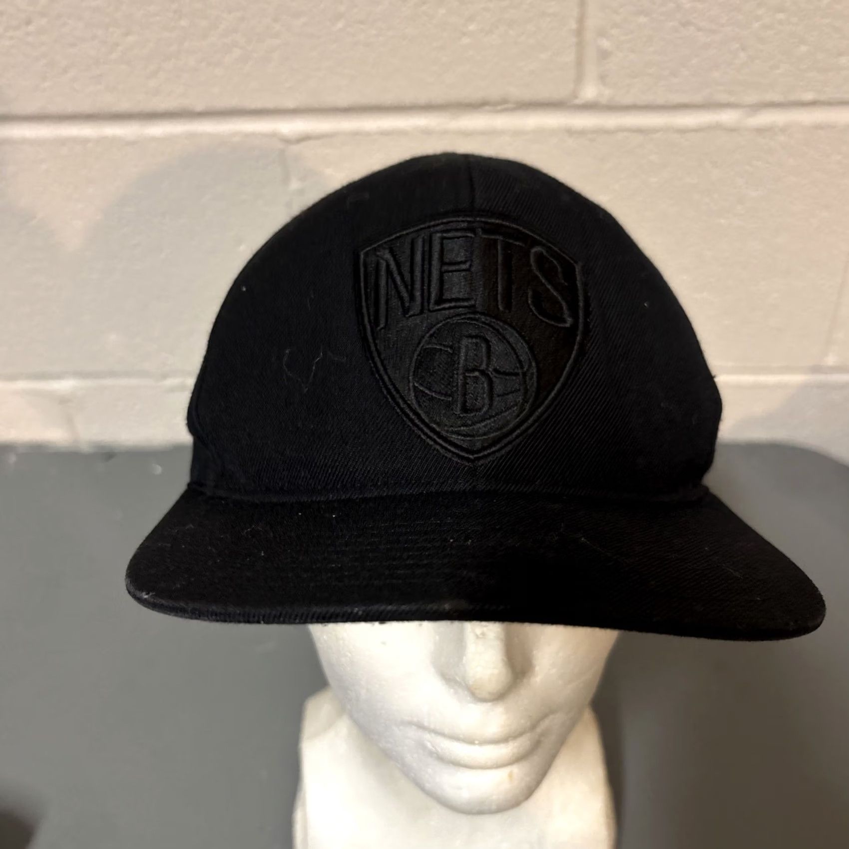 Mitchell & Ness Mitchell & Ness NBA Brooklyn Nets Black Snapback Hat Cap Embroidered Size ONE SIZE - 3 Thumbnail