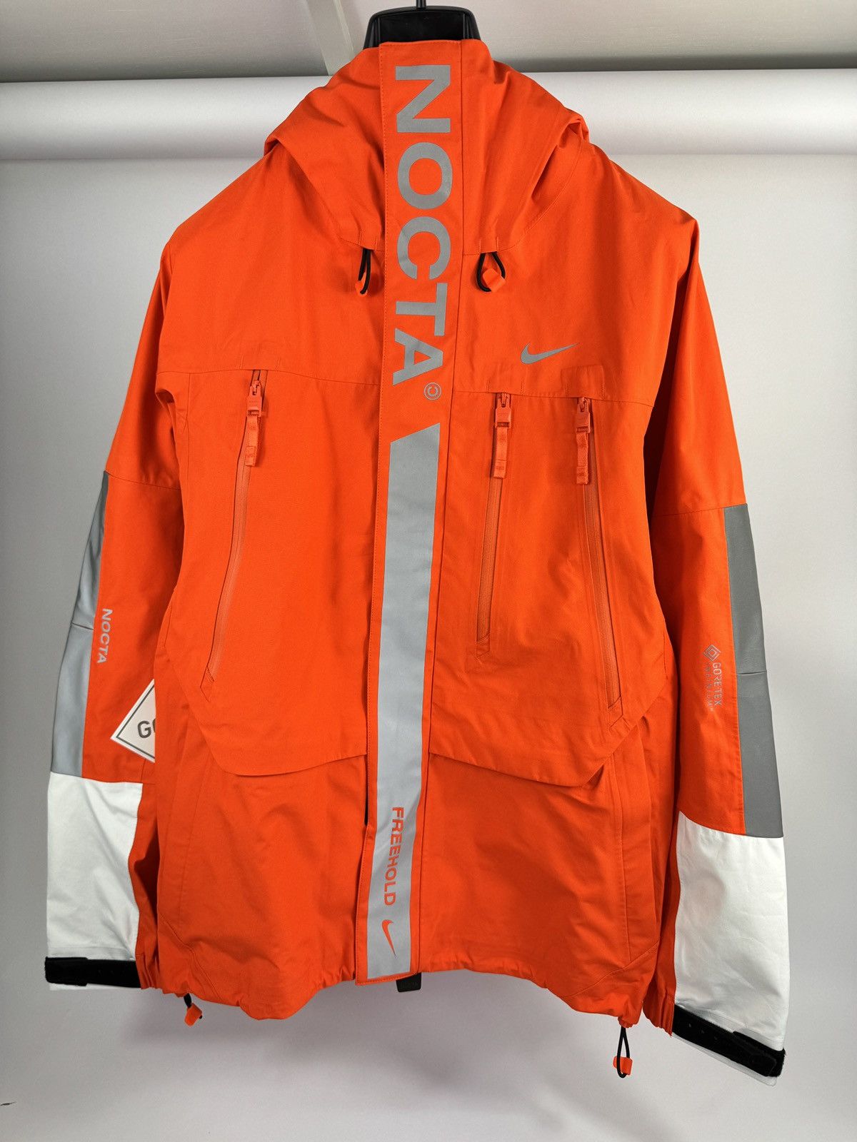 NOCTA × Nike TUNGATEN ALIEN GORE TEX OVERSIZED JACKET Size US S / EU 44-46 / 1 - 3 Thumbnail