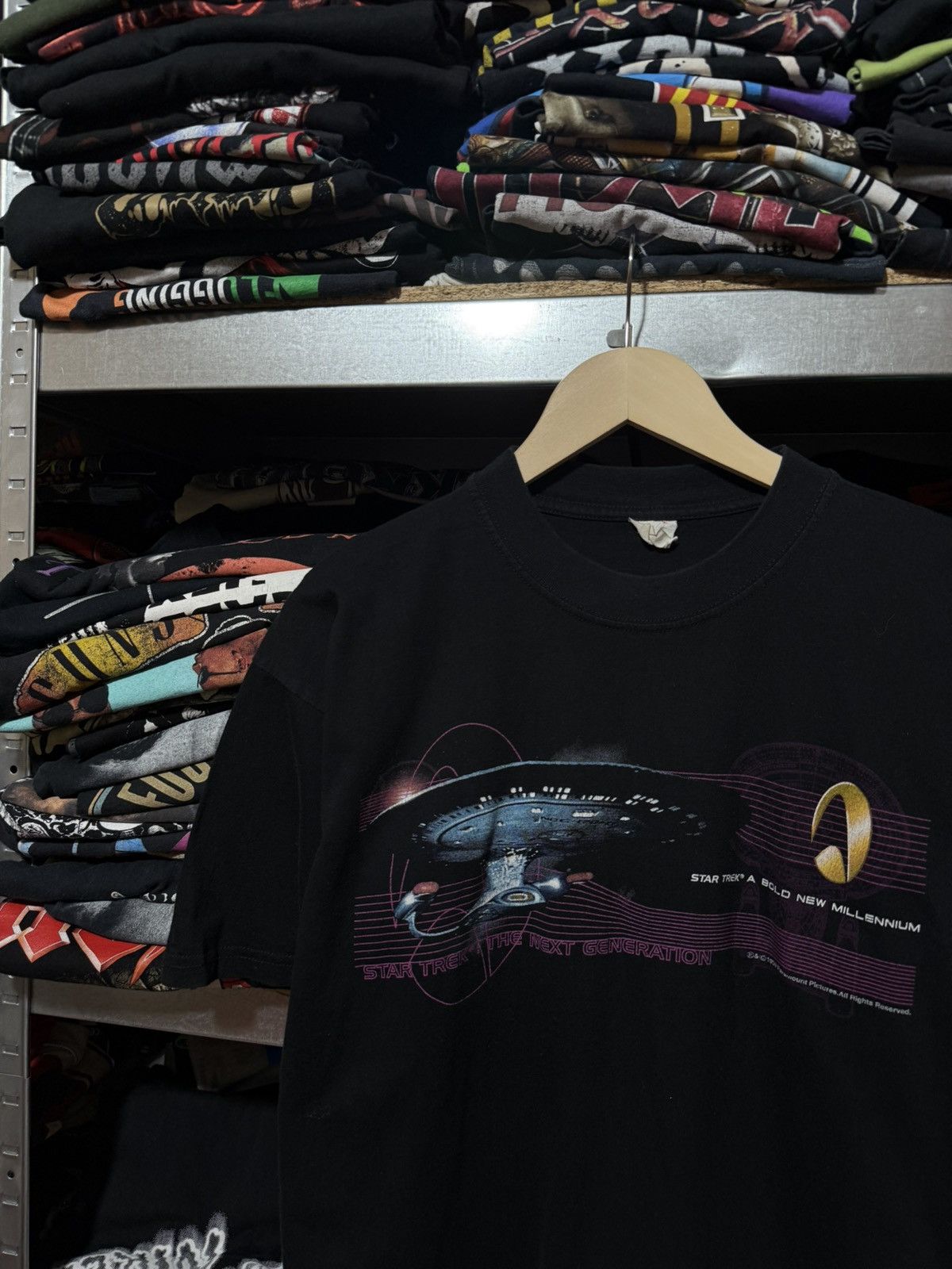 Vintage Vintage 1999 Star Trek A Bold New Millennium Movie T-Shirt Size US M / EU 48-50 / 2 - 3 Thumbnail