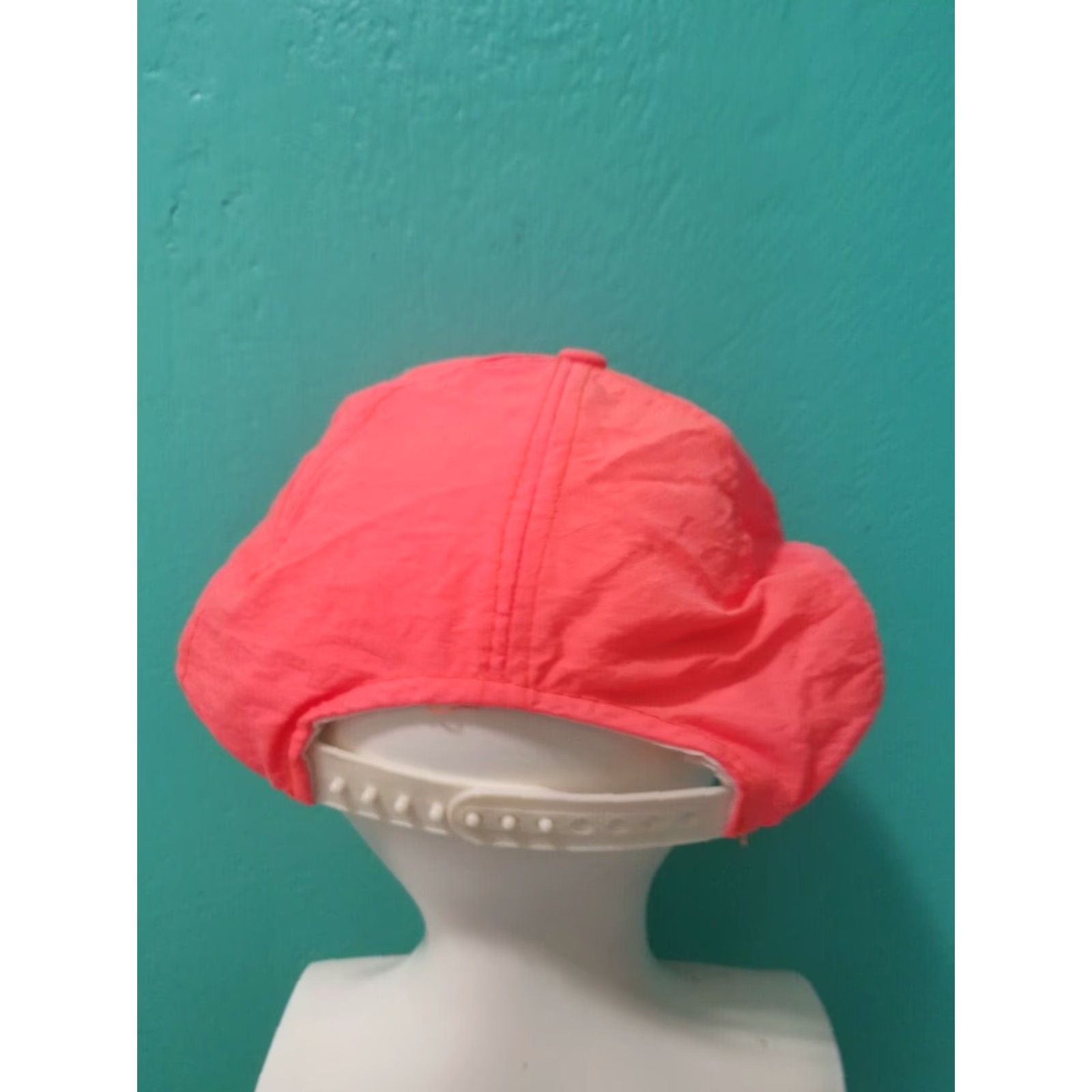 Vintage Vintage Yupoong Nylon Neon Orange Blank Snap Back Hat - Adjustable Men’s Hat, Orange, Snapback, Nylon, Vintage, Yupoong, Men, One Size Size ONE SIZE - 3 Thumbnail