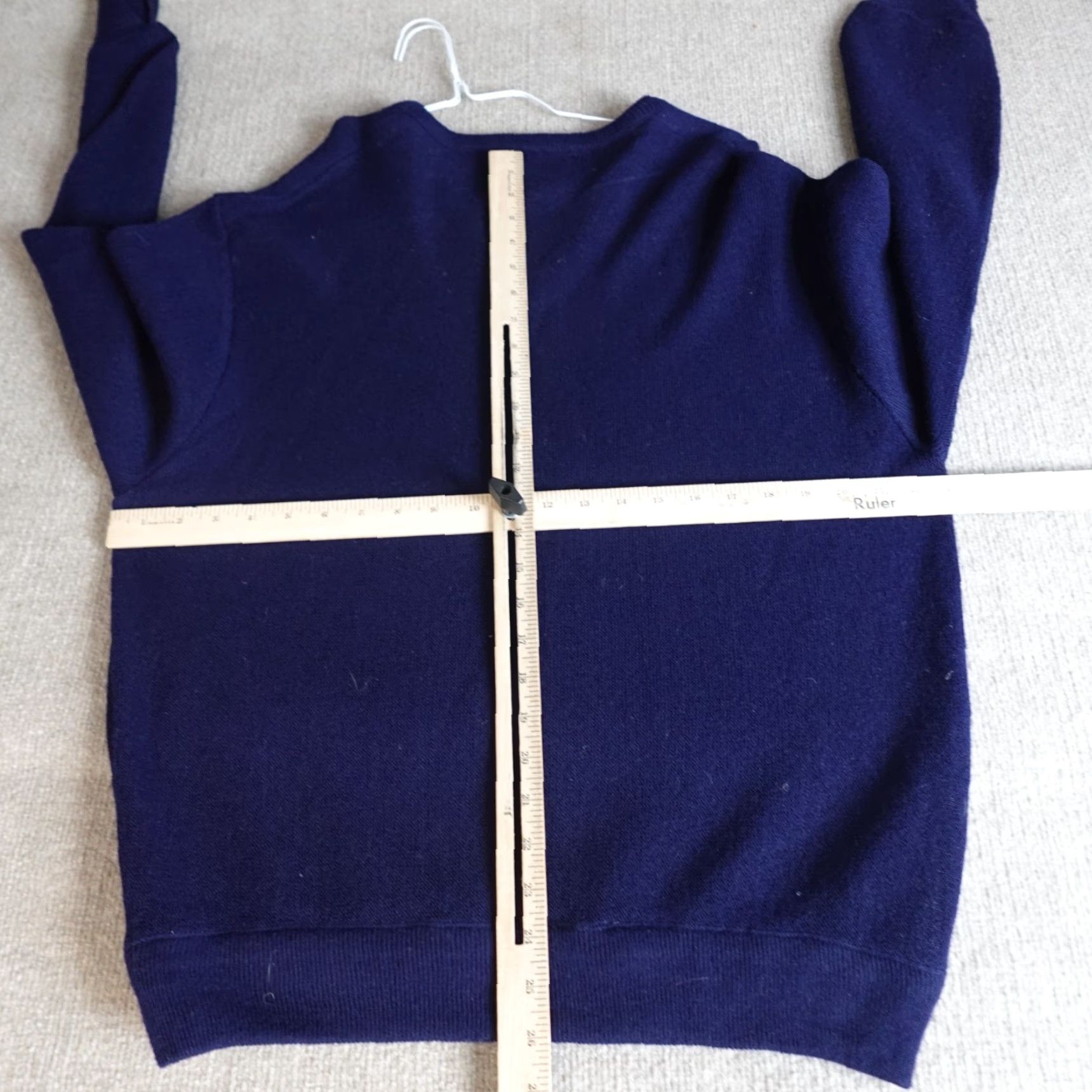 Izod VINTAGE Izod Lacoste Sweater Long Sleeve V-Neck Blue L Mens Pullover Adjustable Size US L / EU 52-54 / 3 - 4 Thumbnail