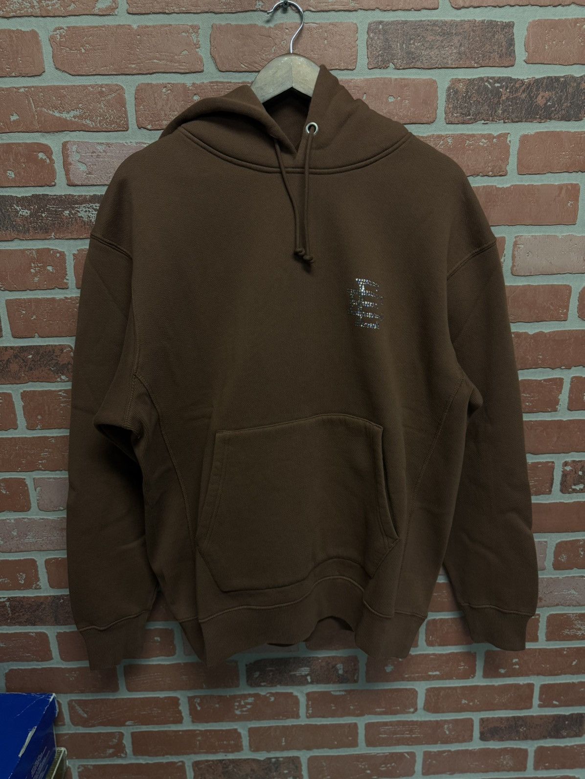 Eric Emanuel × Swarovski Eric Emanuel x Swarovski Crystals Size L Brown (NEW) Size US L / EU 52-54 / 3 - 2 Thumbnail
