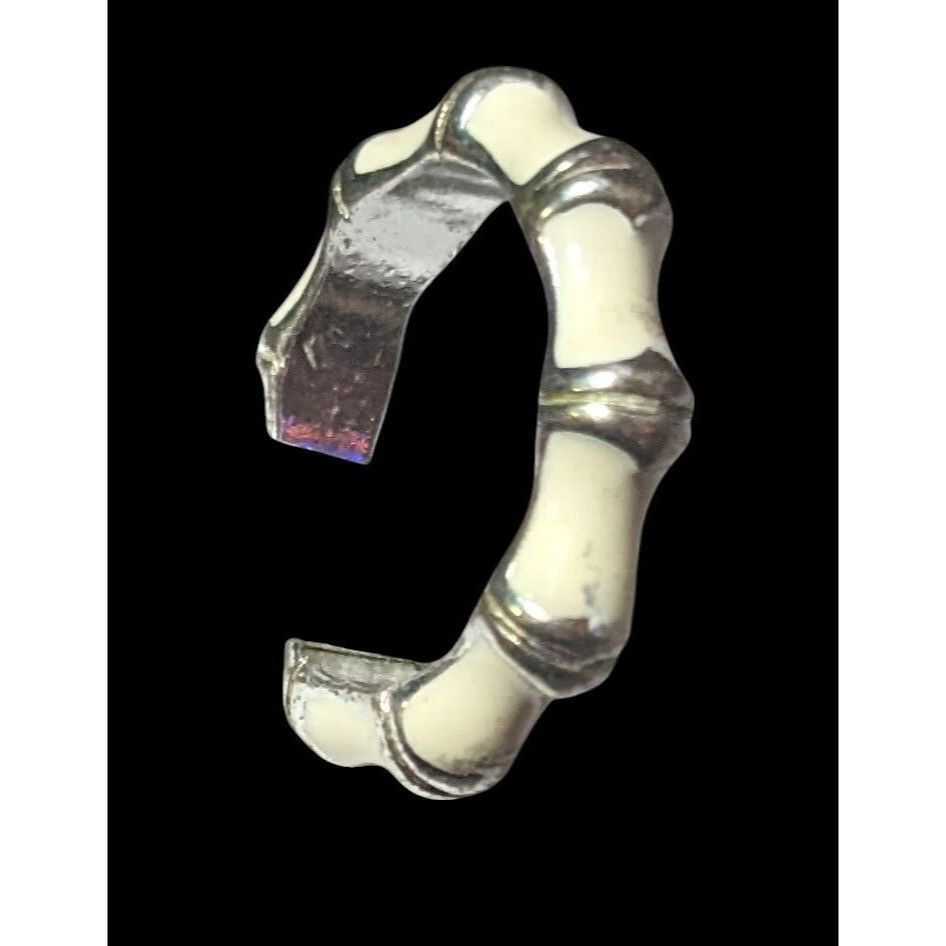 Other Vintage Cream And Silver Tone Bamboo Style Fashion Ring Size Size ONE SIZE - 3 Thumbnail