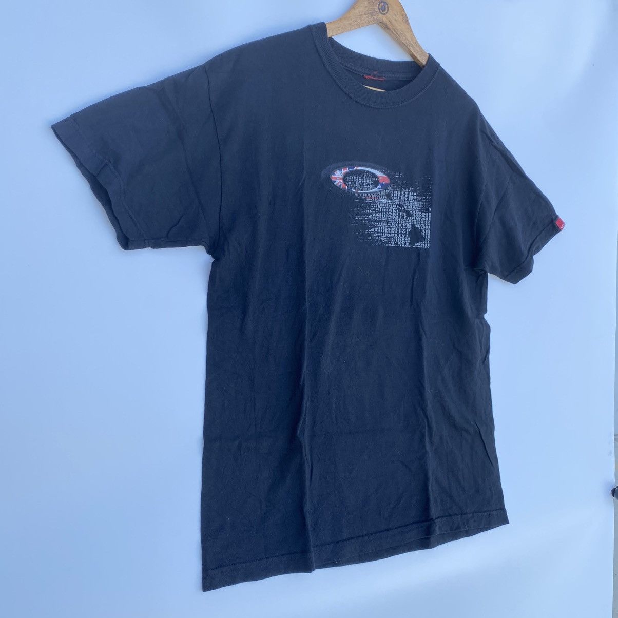 Oakley Vintage 1990s OAKLEY Hawaii T Shirt Black Size M Size US M / EU 48-50 / 2 - 4 Thumbnail