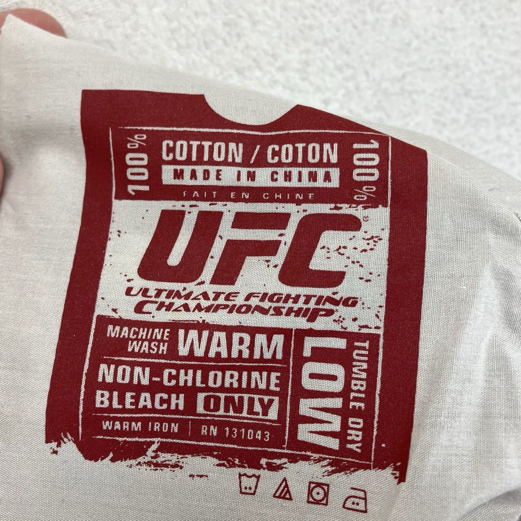 UFC VINTAGE UFC Ultimate Fighter Cargo Shorts Men 34 Beige Cotton 34x12 MMA Embroidered Logo, Relaxed Fit, Mid Rise, Canvas, USA, y2k, 90s, Casual Mens Size US 34 / EU 50 - 3 Thumbnail