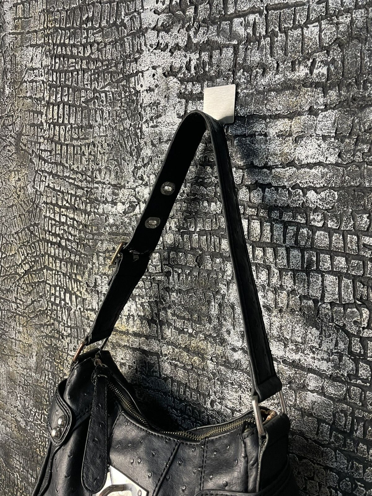Guess Vintage Guess Bag Y2K Metal Logo Size ONE SIZE - 10 Thumbnail