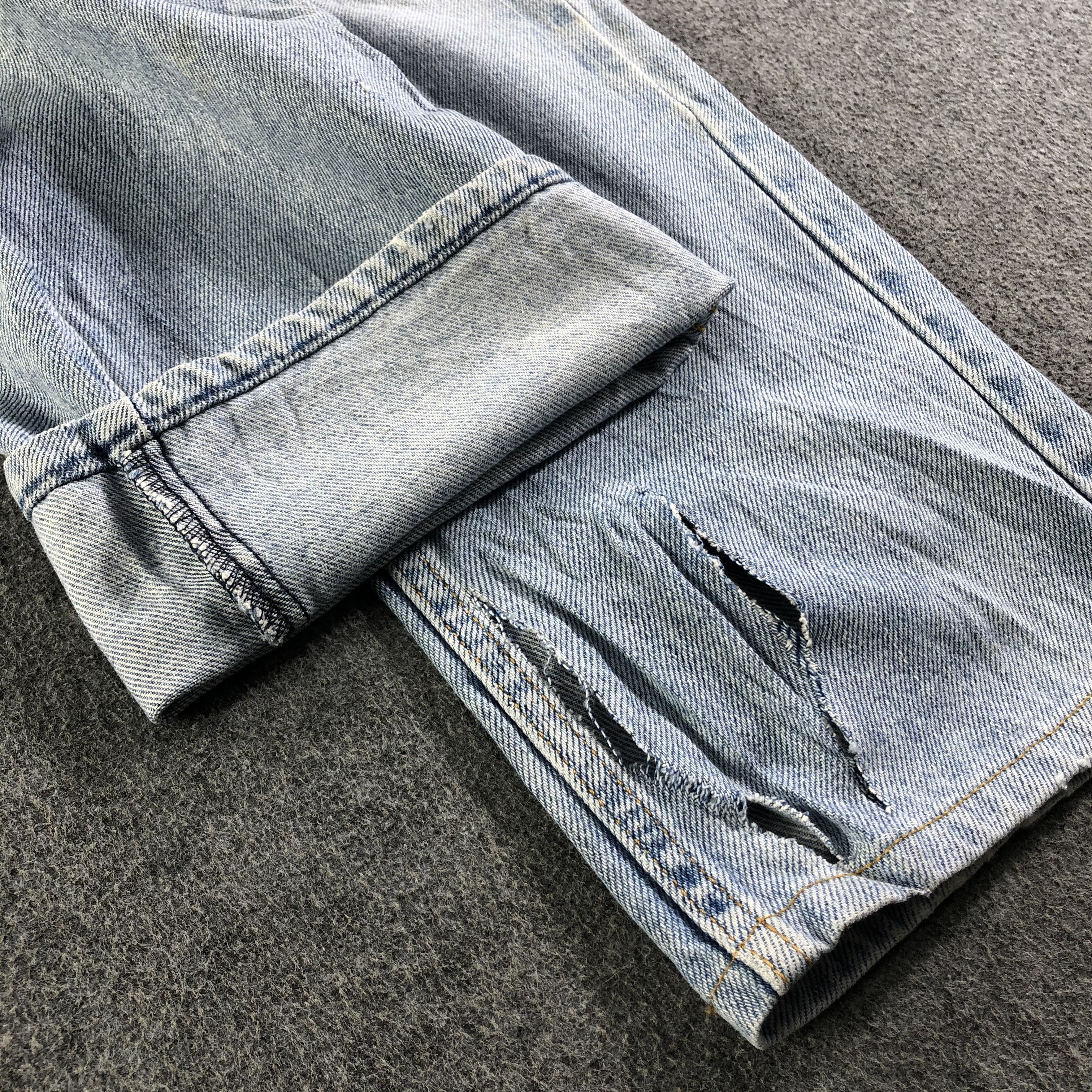 Levi's Vintage Light Wash Levis 505 Jeans-J3320 Size US 35 - 5 Thumbnail