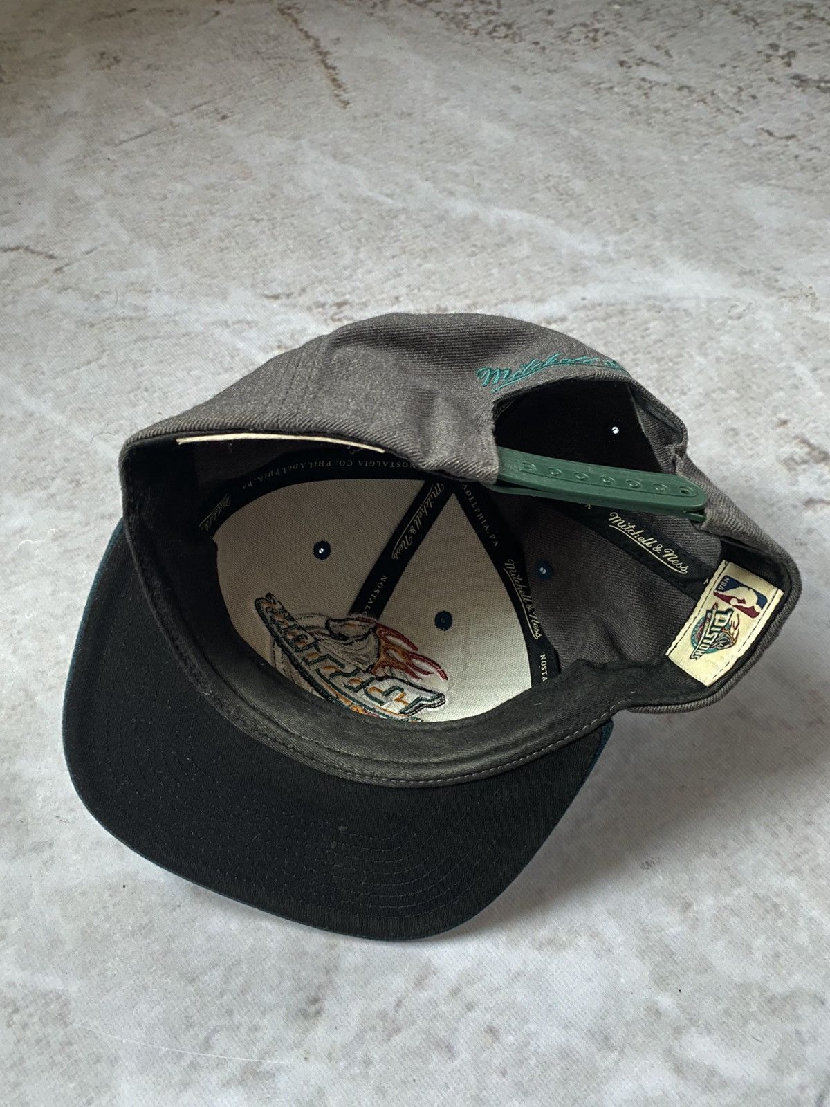Hat Club × Mitchell & Ness × NBA Detroit Pistons Snapback Large Logo Mitchelle & ness Hat Cap Size ONE SIZE - 4 Thumbnail