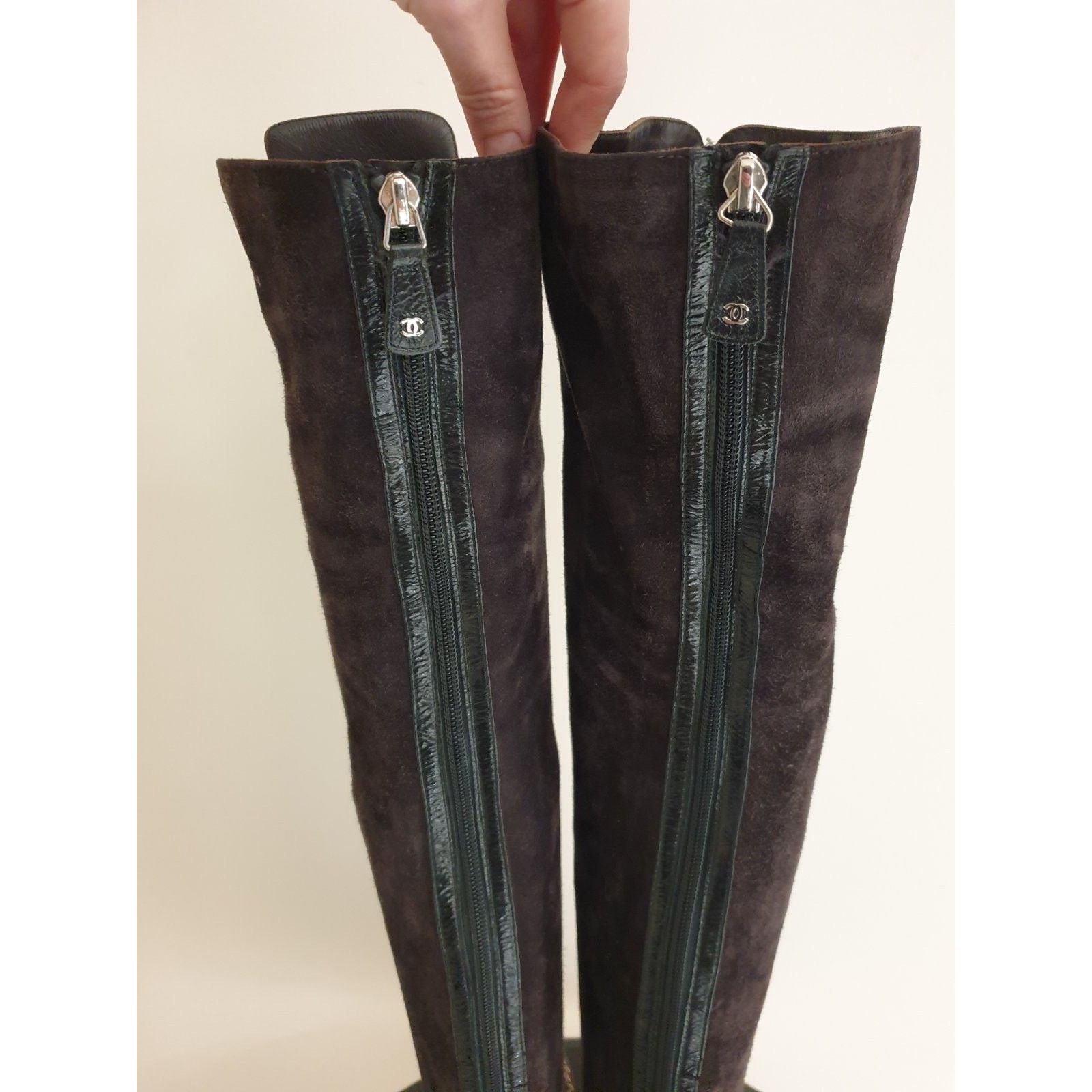 Chanel Chanel Paris-Salzburg Brown Suede Over-the-Knee Boots Sz.36 Size US 5 / IT 35 - 7 Thumbnail