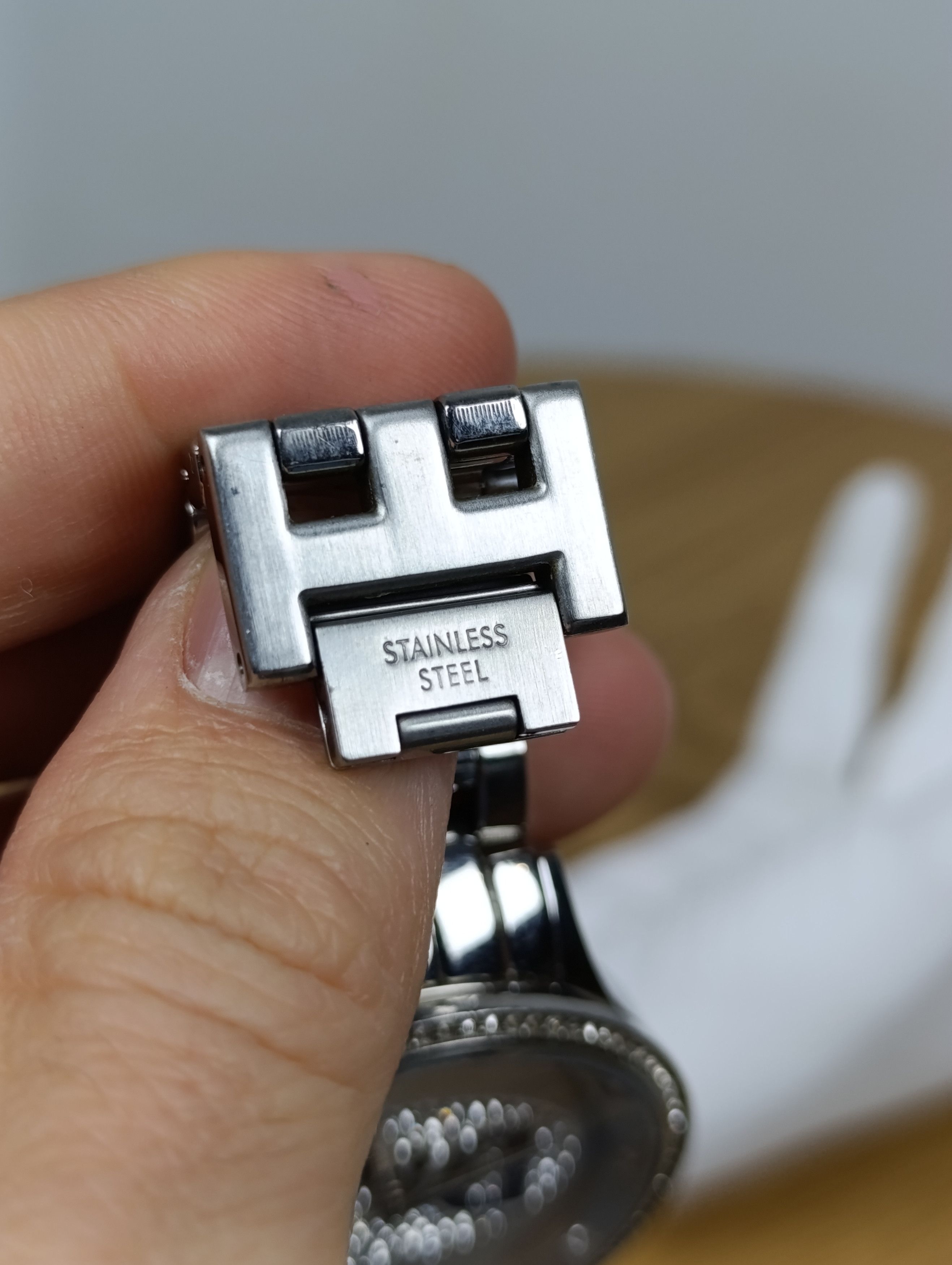 Dolce & Gabbana DOLCE & GABBANA DW0131 LOGO UNISEX CRYSTAL WATCH Size ONE SIZE - 12 Thumbnail