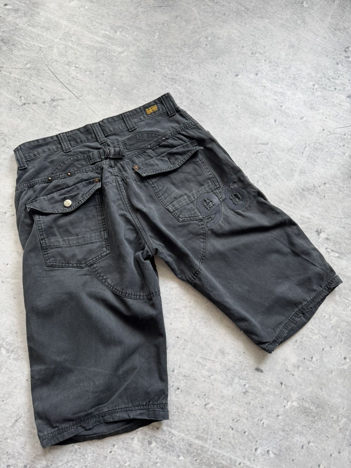 G-Star G-star black shorts Size US 30 / EU 46 - 2 Thumbnail