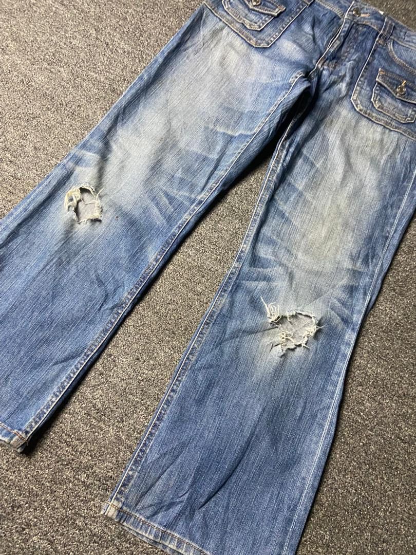 Japanese Brand Japanese Brand Low Rise Flare Jeans with Cargo Pocket (155) Size US 27 - 6 Thumbnail