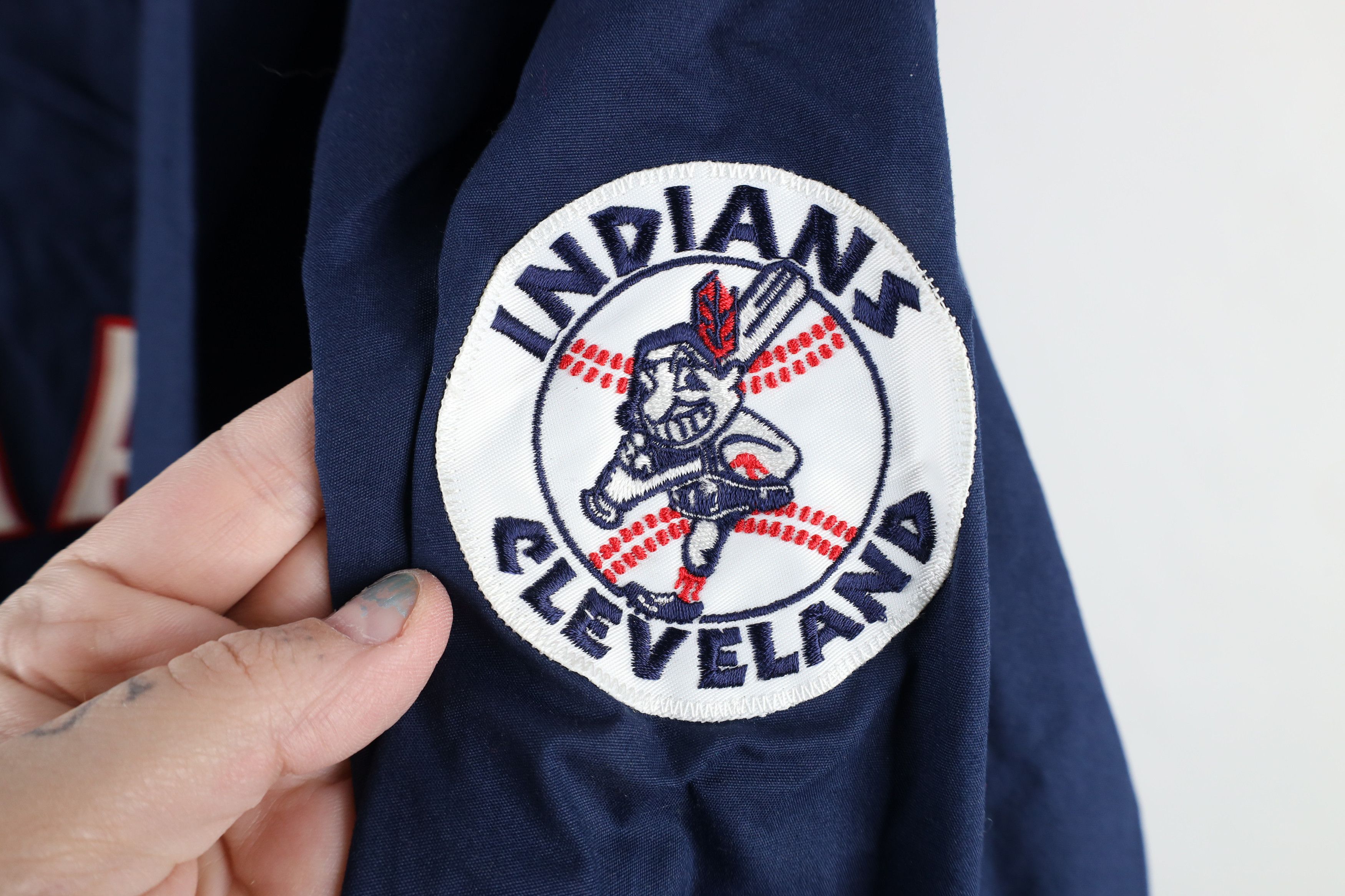 Nike × Vintage Vintage Nike Wahoo Cleveland Indians Windbreaker Jacket Size US XL / EU 56 / 4 - 4 Thumbnail