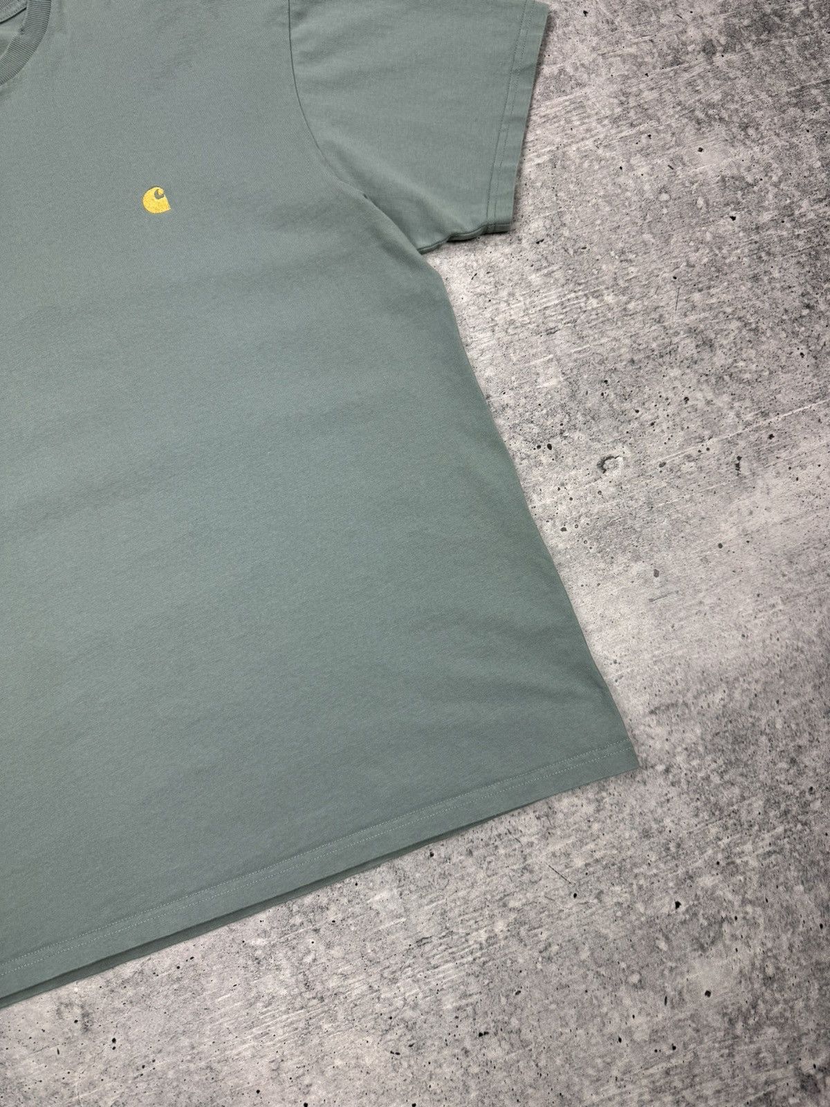 Carhartt × Carhartt Wip × Designer Vintage Y2K Style Carhartt WIP S/S Chase Logo T-Shirt Tee Size US L / EU 52-54 / 3 - 4 Thumbnail