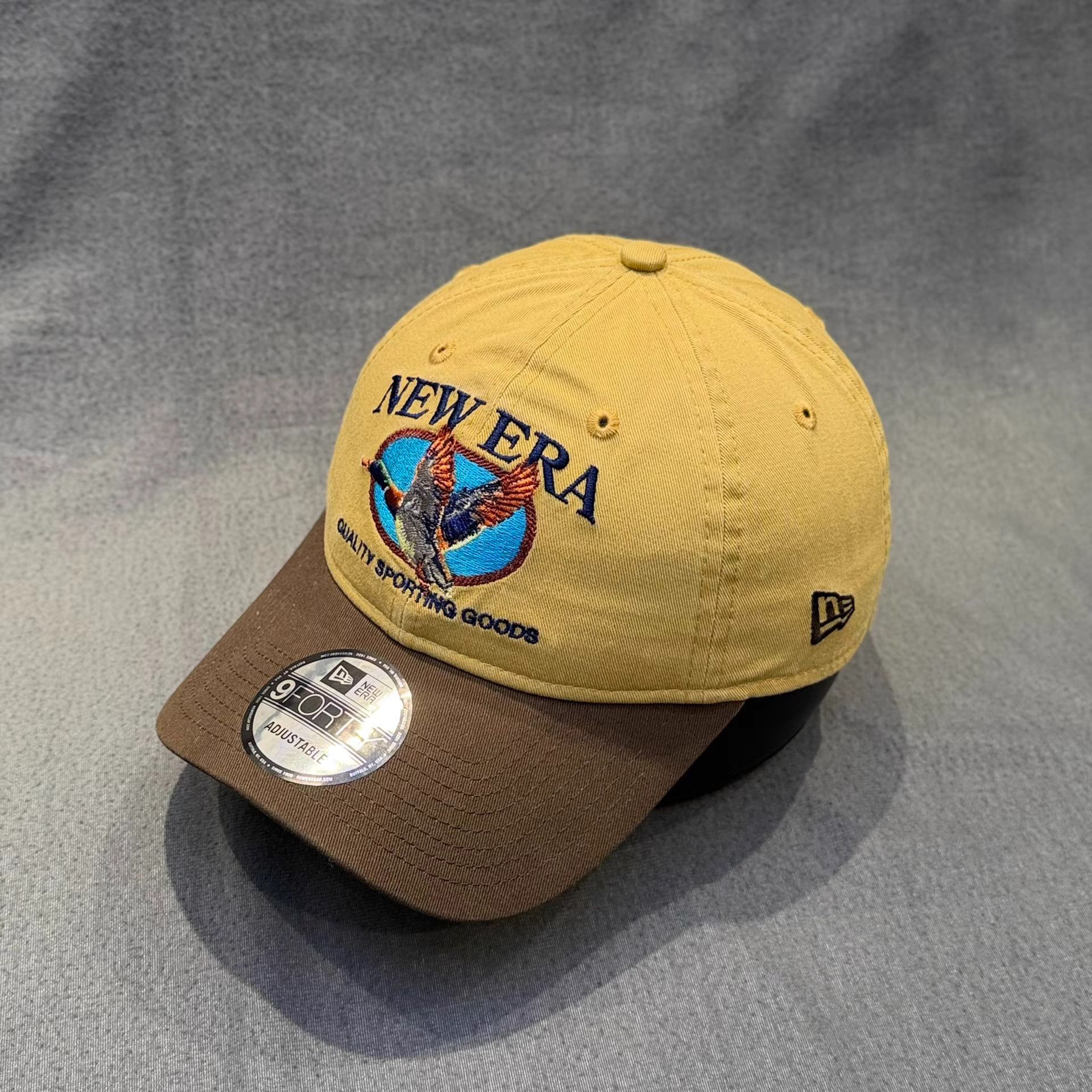 New Era New Era Curved Brim Cap。 Q5 Size ONE SIZE - 1 Thumbnail