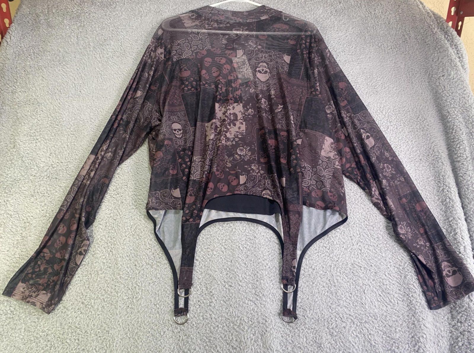 Hot Topic Death Moth Women Small Top Social Collision Hot Topic Goth Size S / US 4 / IT 40 - 2 Thumbnail