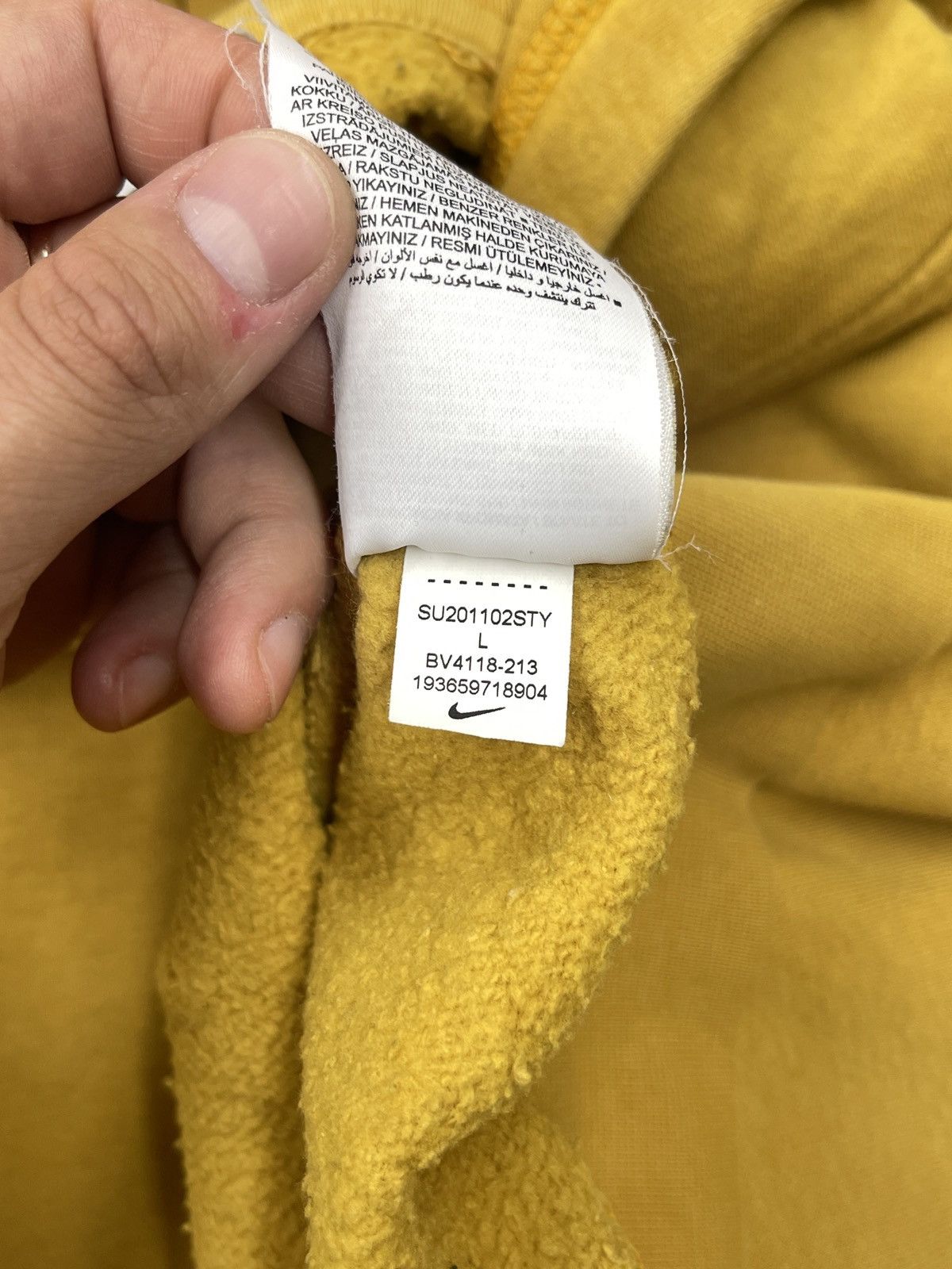 Nike Mens Nike Basic Yellow Hoodie Small Logo Y2K ACG TN Size US L / EU 52-54 / 3 - 7 Thumbnail