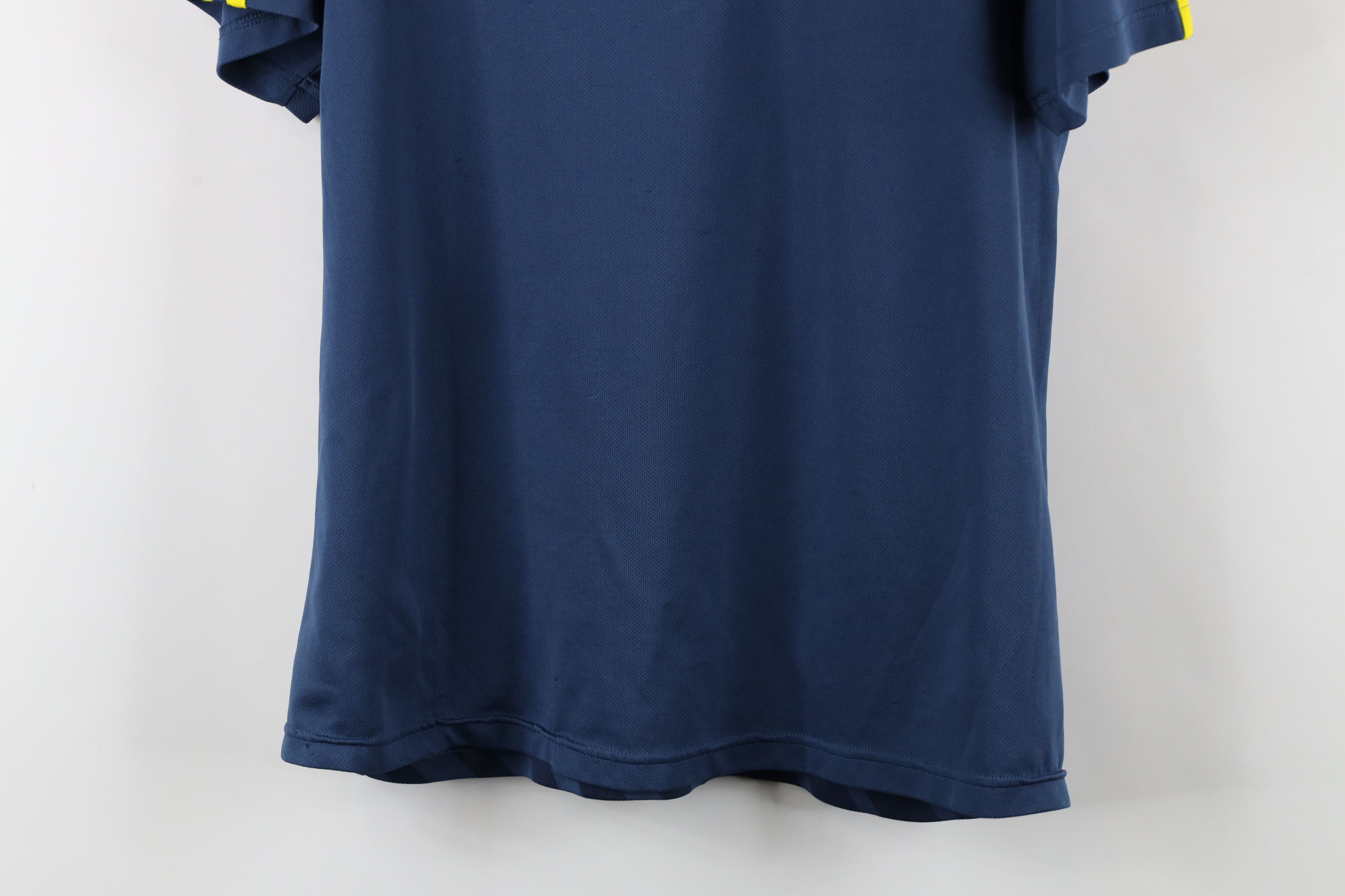 Adidas × Vintage Adidas Boston Marathon Striped Short Sleeve Running T-Shirt Size L / US 10 / IT 46 - 16 Thumbnail
