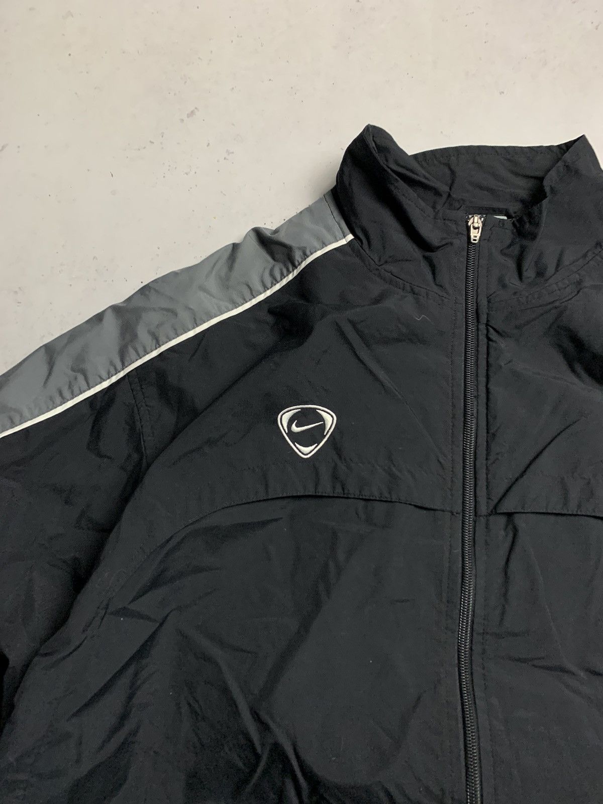 Nike Vintage Nike Olympic Nylon Zip Jacket Y2K XXL Size US XXL / EU 58 / 5 - 3 Thumbnail