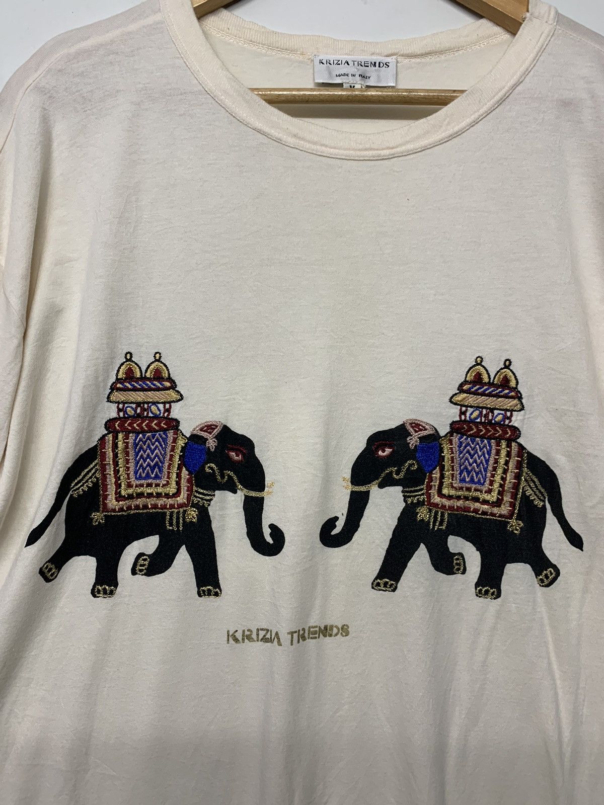 Krizia Uomo Rare Krizia Trend Embroidered Photo T Shirt Size US M / EU 48-50 / 2 - 3 Thumbnail