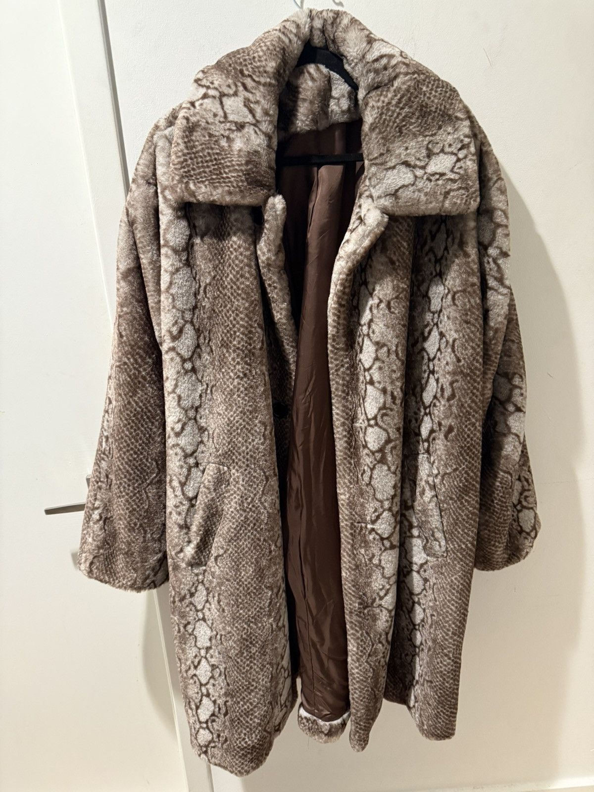 Other Fung Lan pyrhon print faux fur coat size L Size US L / EU 52-54 / 3 - 1 Thumbnail
