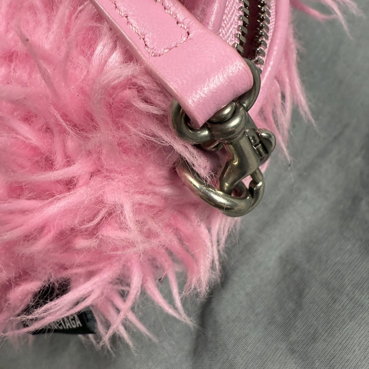 Balenciaga Extreme Rare Balenciaga Faux Heart Mini Pink Crossbody Bag Size ONE SIZE - 11 Thumbnail