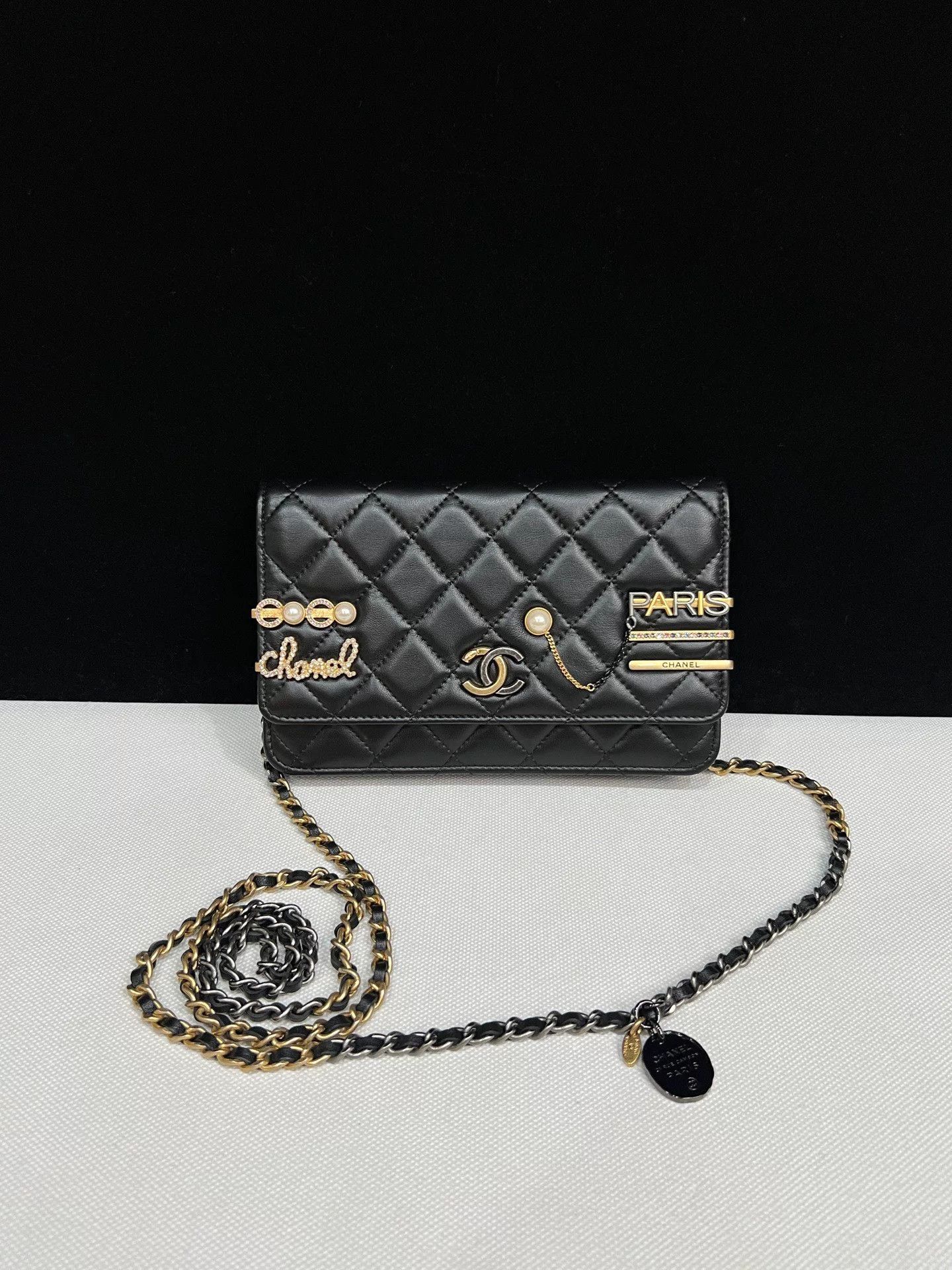 Chanel Pre-loved Bag Very good condition Size ONE SIZE - 1 Thumbnail