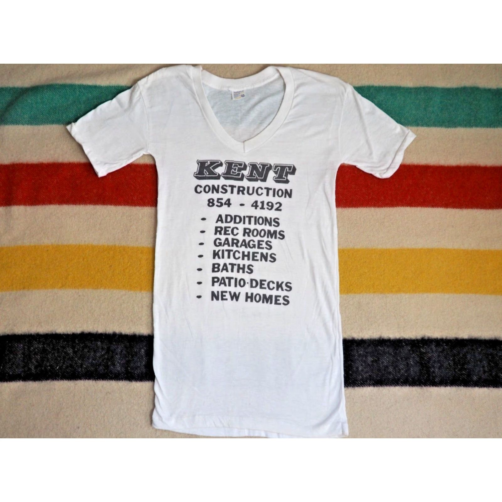 JCPenney VTG 70s Penneys 50/50 Cotton Blend White T-Shirt MT Men Short Sleeve V-Neck Graphic Tee Shirt White Penneys Vintage 1970s Mens Men’s Size US M / EU 48-50 / 2 - 2 Thumbnail