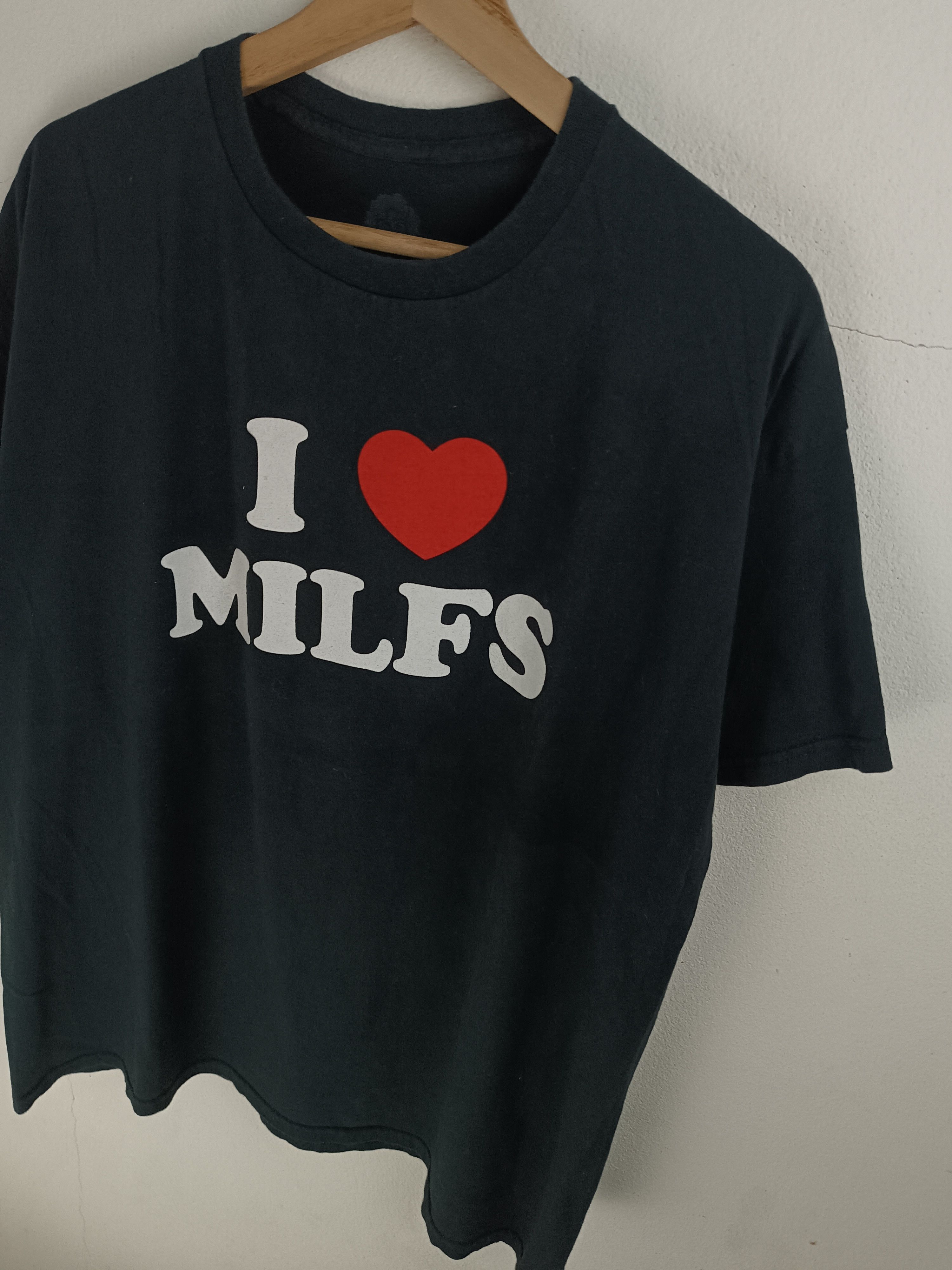 Vintage VINTAGE I LOVE MILF DANNY DUNCAN FUNNY ADULTS HUMOR TEE Size US XL / EU 56 / 4 - 7 Thumbnail