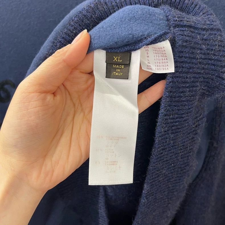 Louis Vuitton Louis Vuitton Blue Patchwork Sweater Size US XL / EU 56 / 4 - 3 Thumbnail