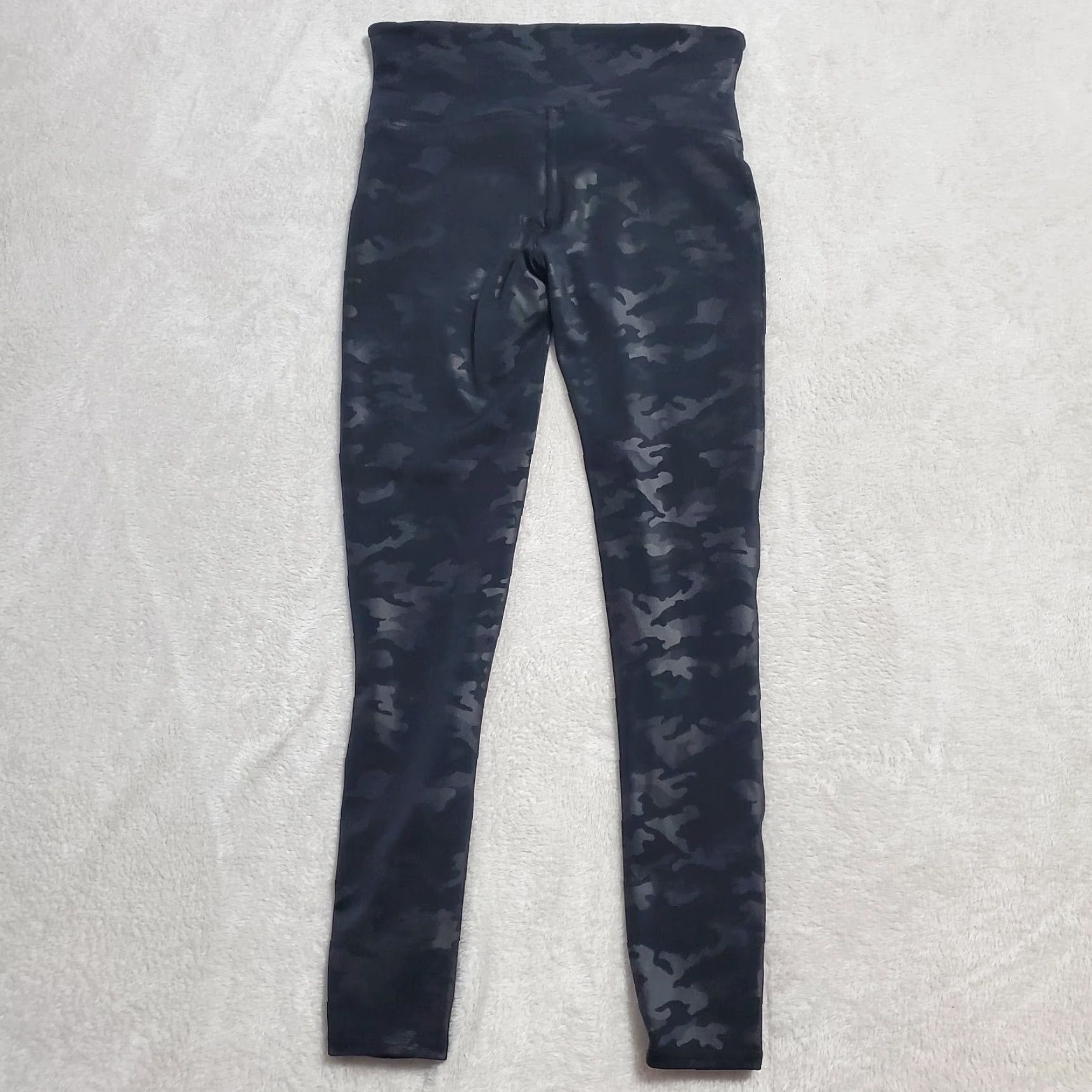 Spanx Spanx Leggings Women Large Black Camo Print Slim Stretch Activewear Size 36" / US 14 / IT 50 - 2 Thumbnail