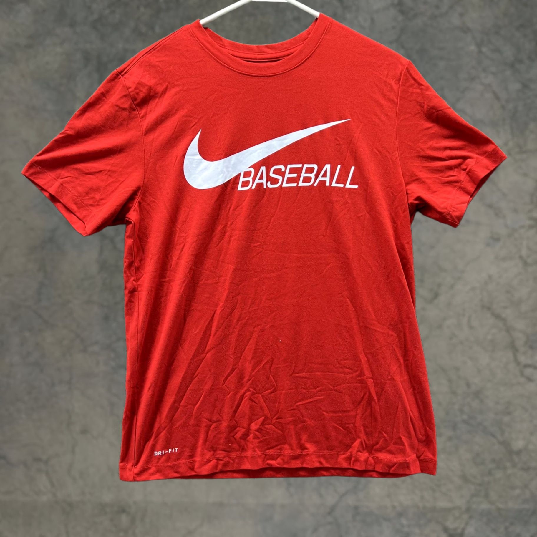 Nike Nike Baseball Shirt Mens Medium Red Dri-FIT Graphic Swoosh Tee Size US M / EU 48-50 / 2 - 1 Thumbnail