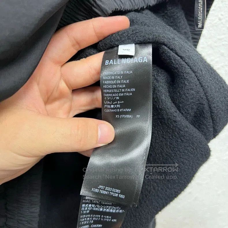 Balenciaga Balenciaga Logo High-Neck Zip Jacket. Size US XS / EU 42 / 0 - 5 Thumbnail