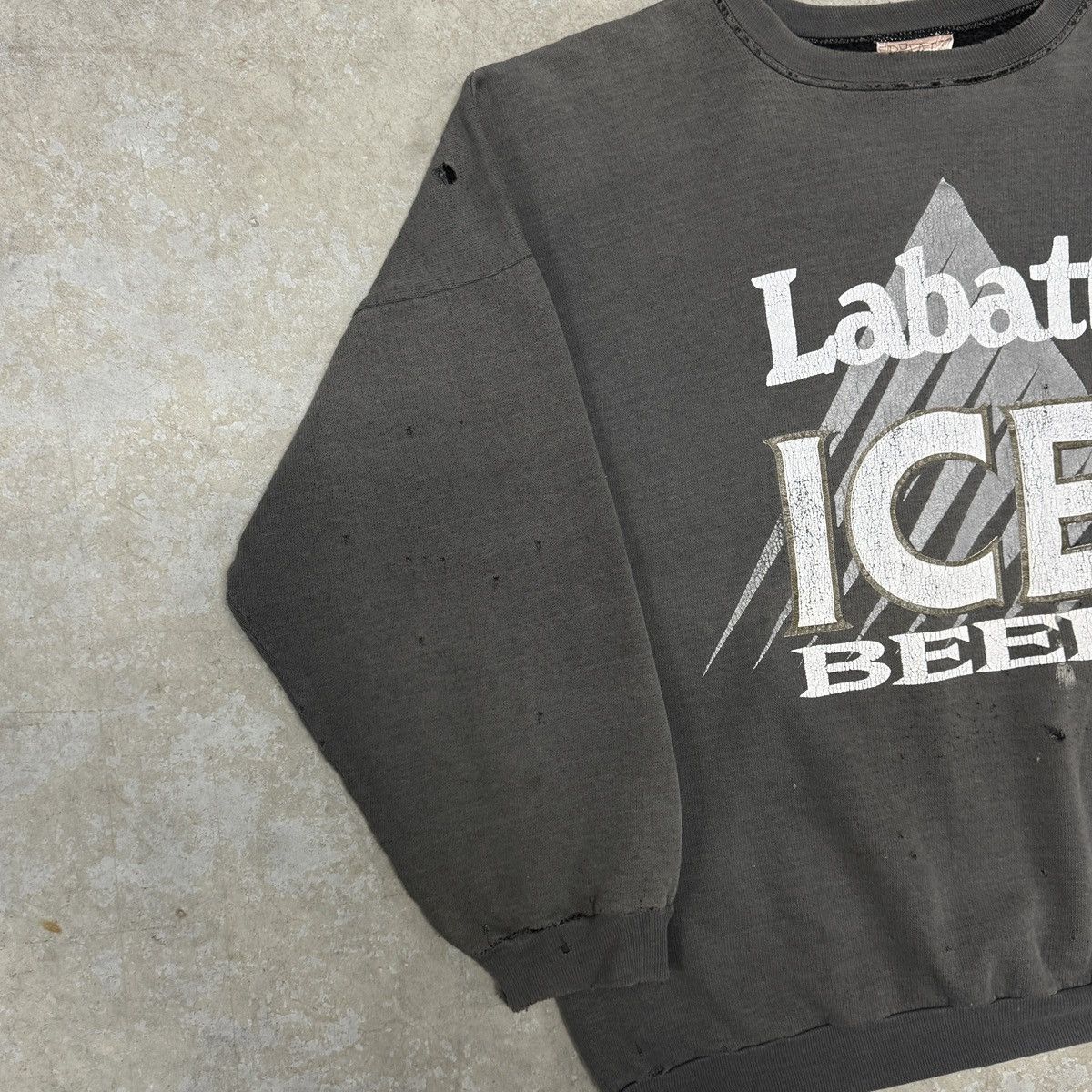 Vintage Vintage Labatt Beer Faded Distressed Size US L / EU 52-54 / 3 - 6 Thumbnail
