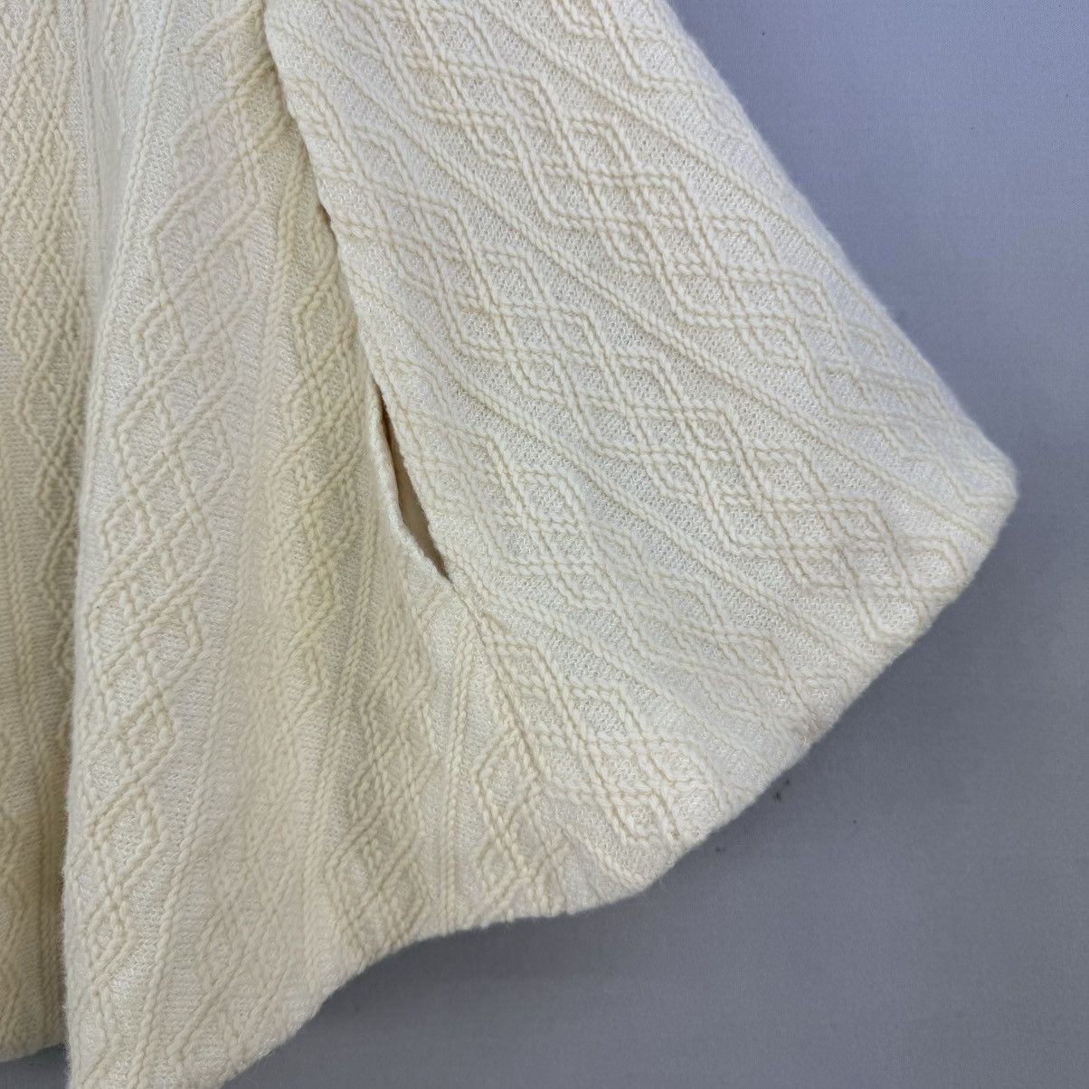 Japanese Brand Sayegusa Vintage Knit Poncho Cape with Faux Fur Collar Size ONE SIZE - 3 Thumbnail